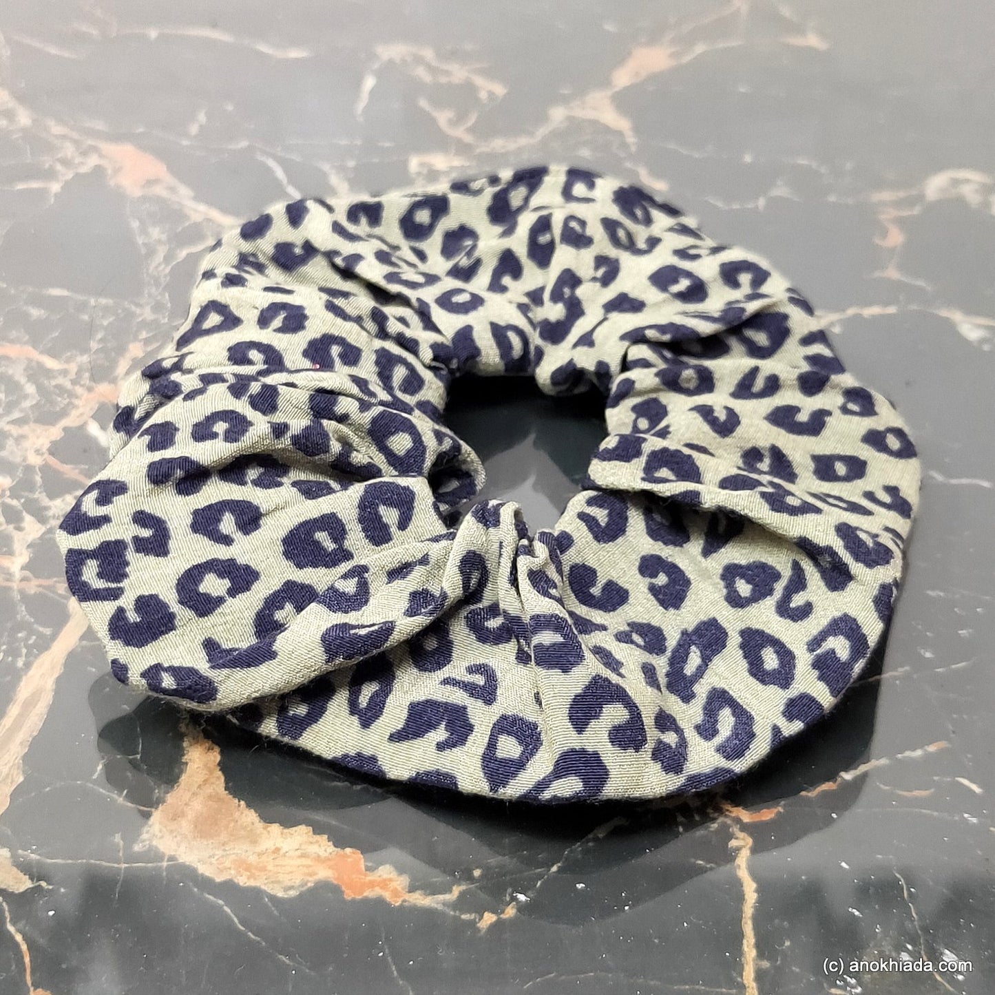 Anokhi Ada Handmade Tiger Print Fabric Scrunchie for Girls and Women (15-159 Scrunchie)
