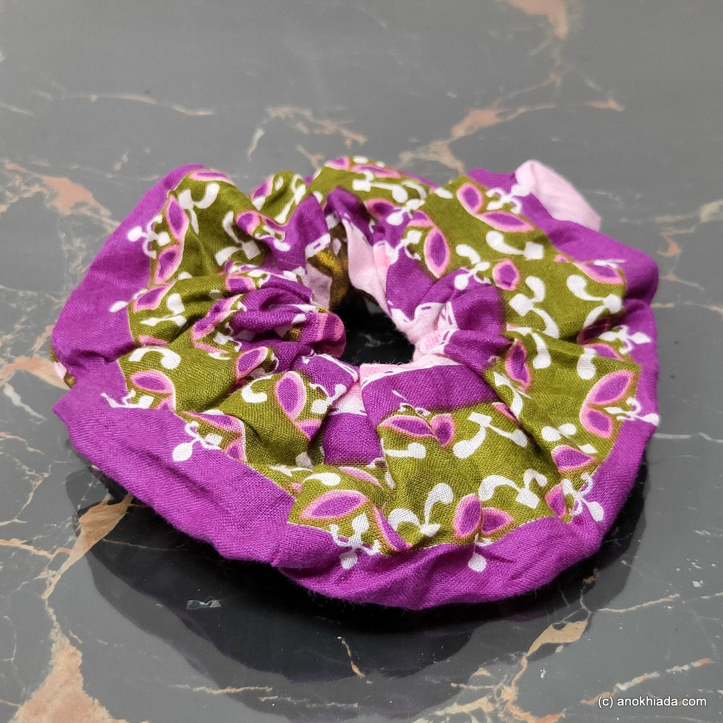 Anokhi Ada Handmade Fabric Scrunchie for Girls and Women (15-174 Scrunchie)