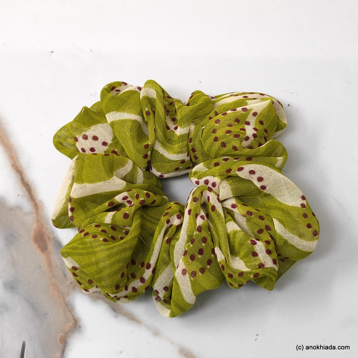 Anokhi Ada Handmade Stylish Fabric Scrunchie for Girls and Women (15-204 Scrunchie)