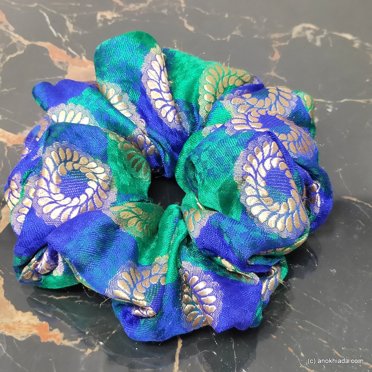 Anokhi Ada Handmade Stylish Fabric Scrunchie for Girls and Women (15-214 Scrunchie)