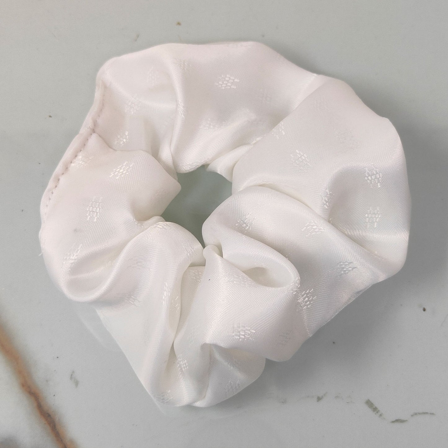 Daisy Scrunchie (15-252 Scrunchie)