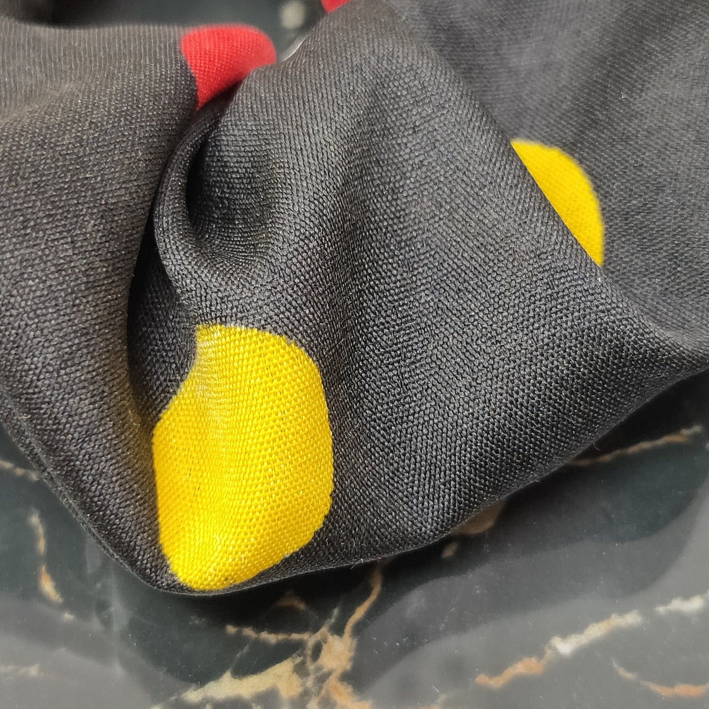 Blackspots Scrunchie (15-267 Scrunchie)