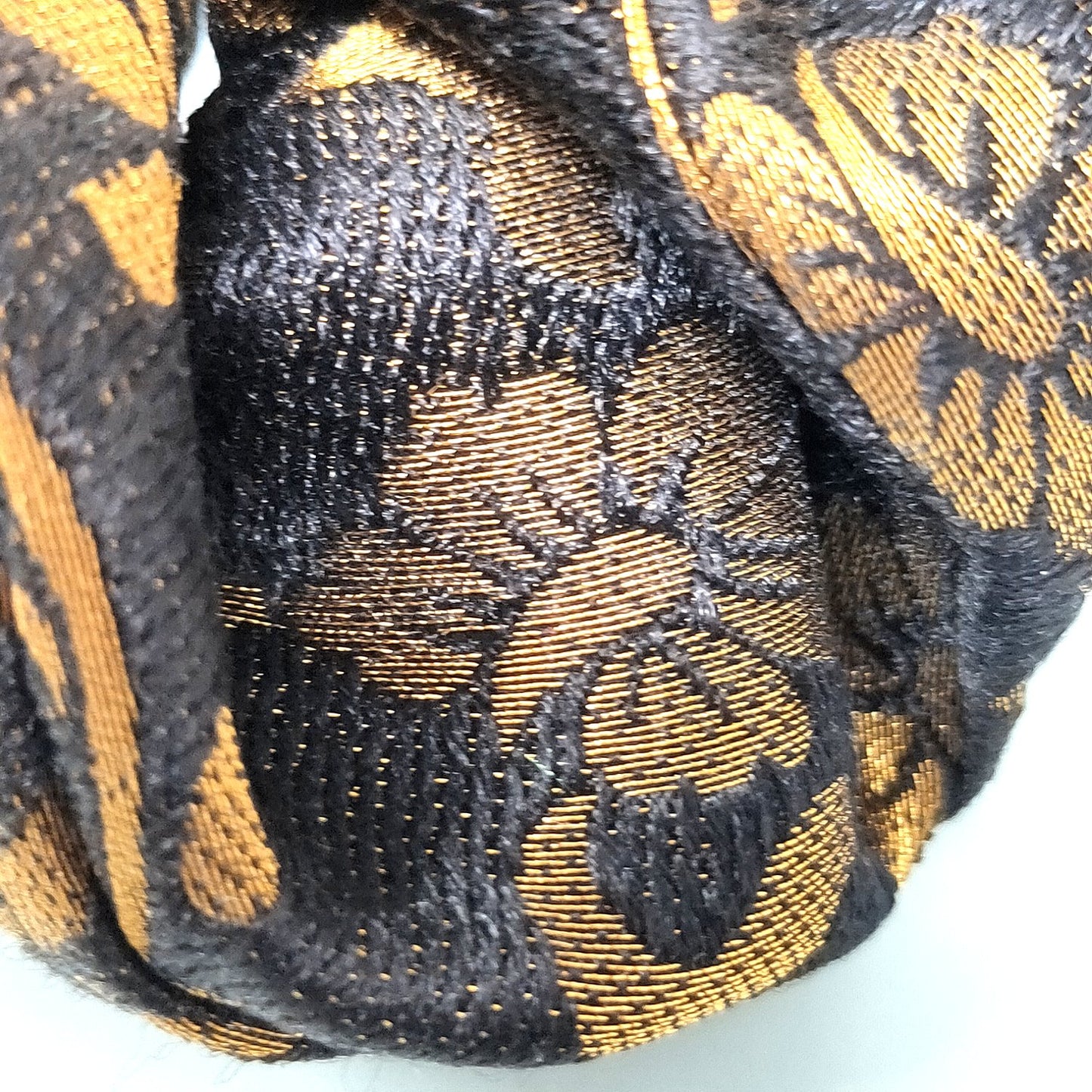 Blackly Scrunchie (15-335 Scrunchie)