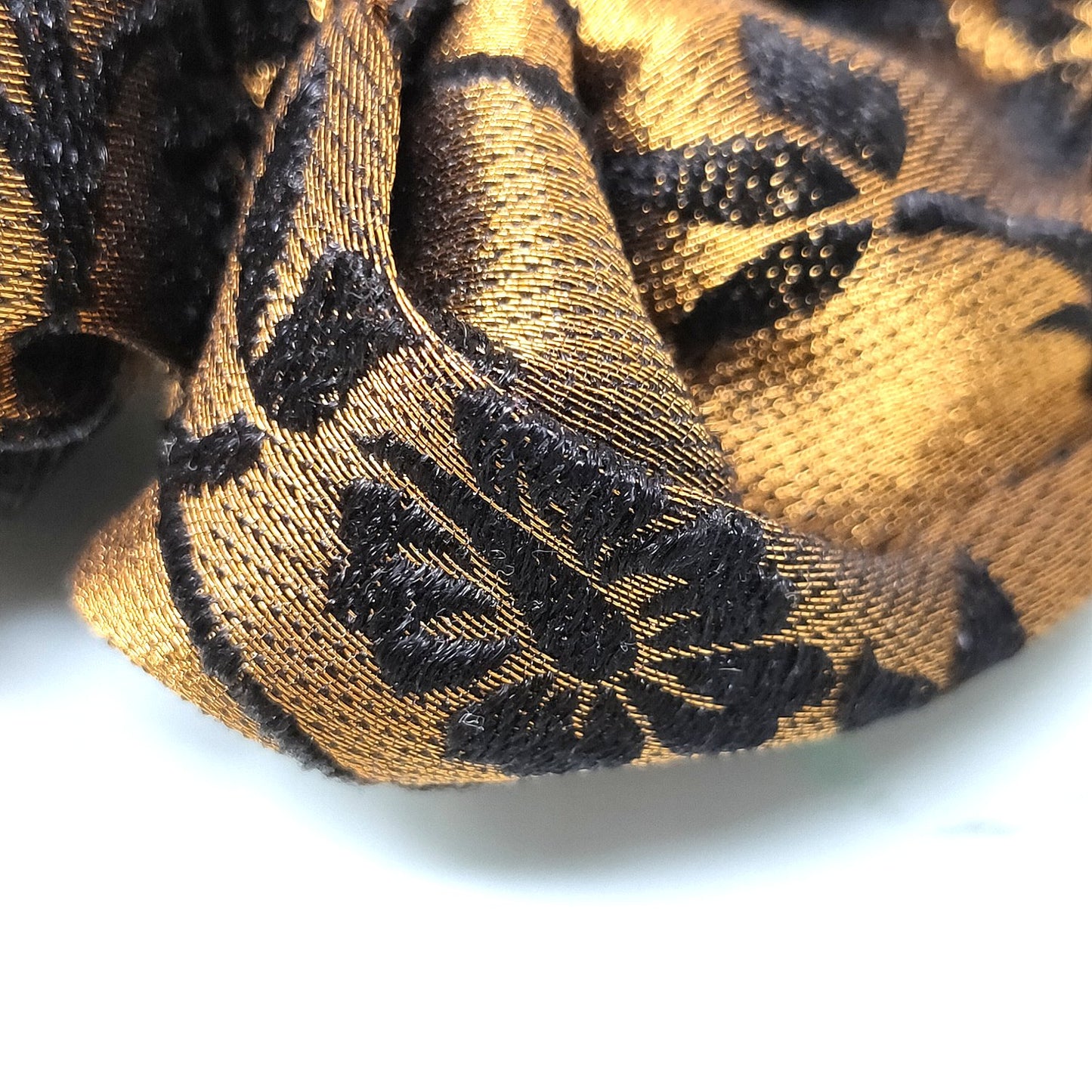 Goldly Scrunchie (15-336 Scrunchie)