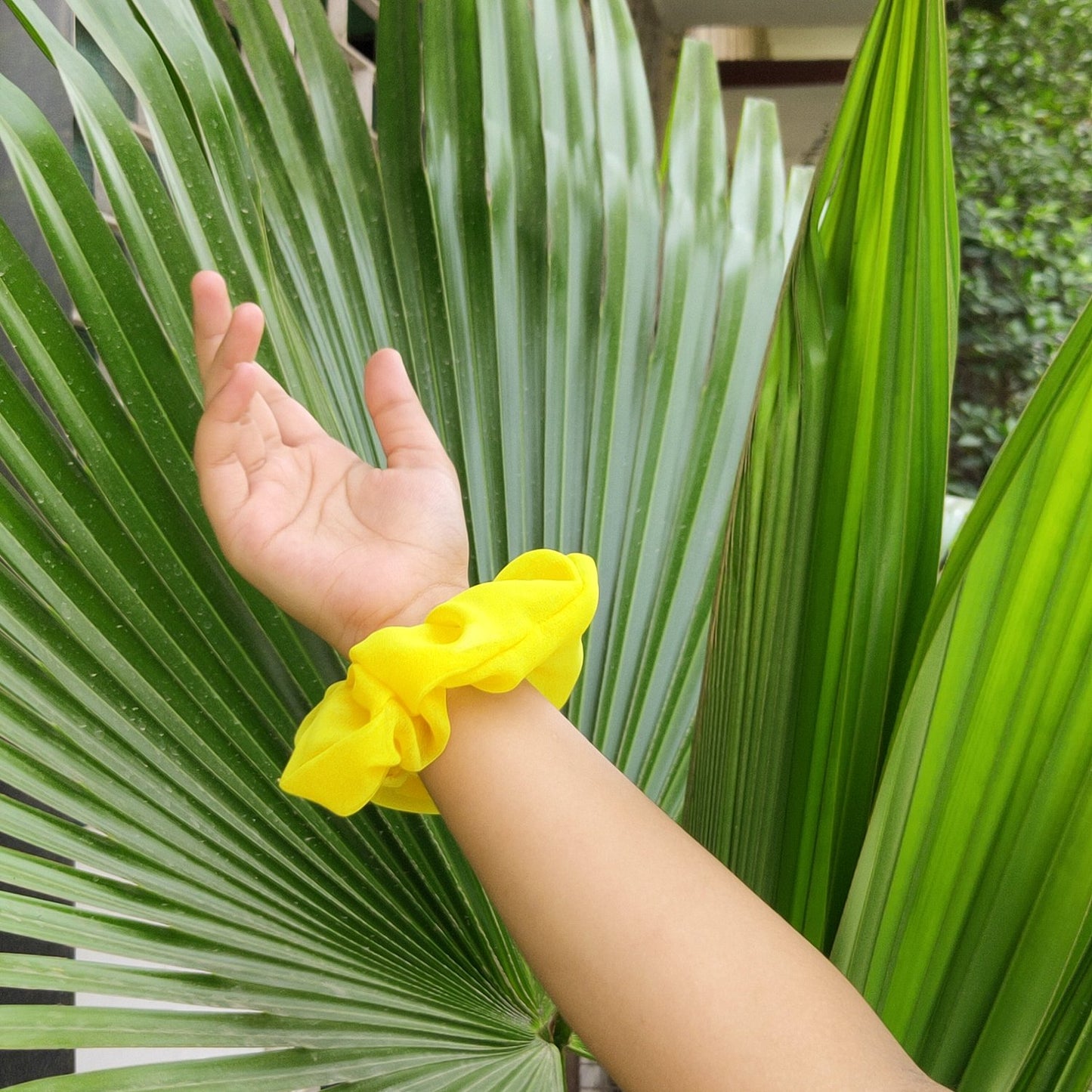 Bumblebee Scrunchie (15-339 Scrunchie)