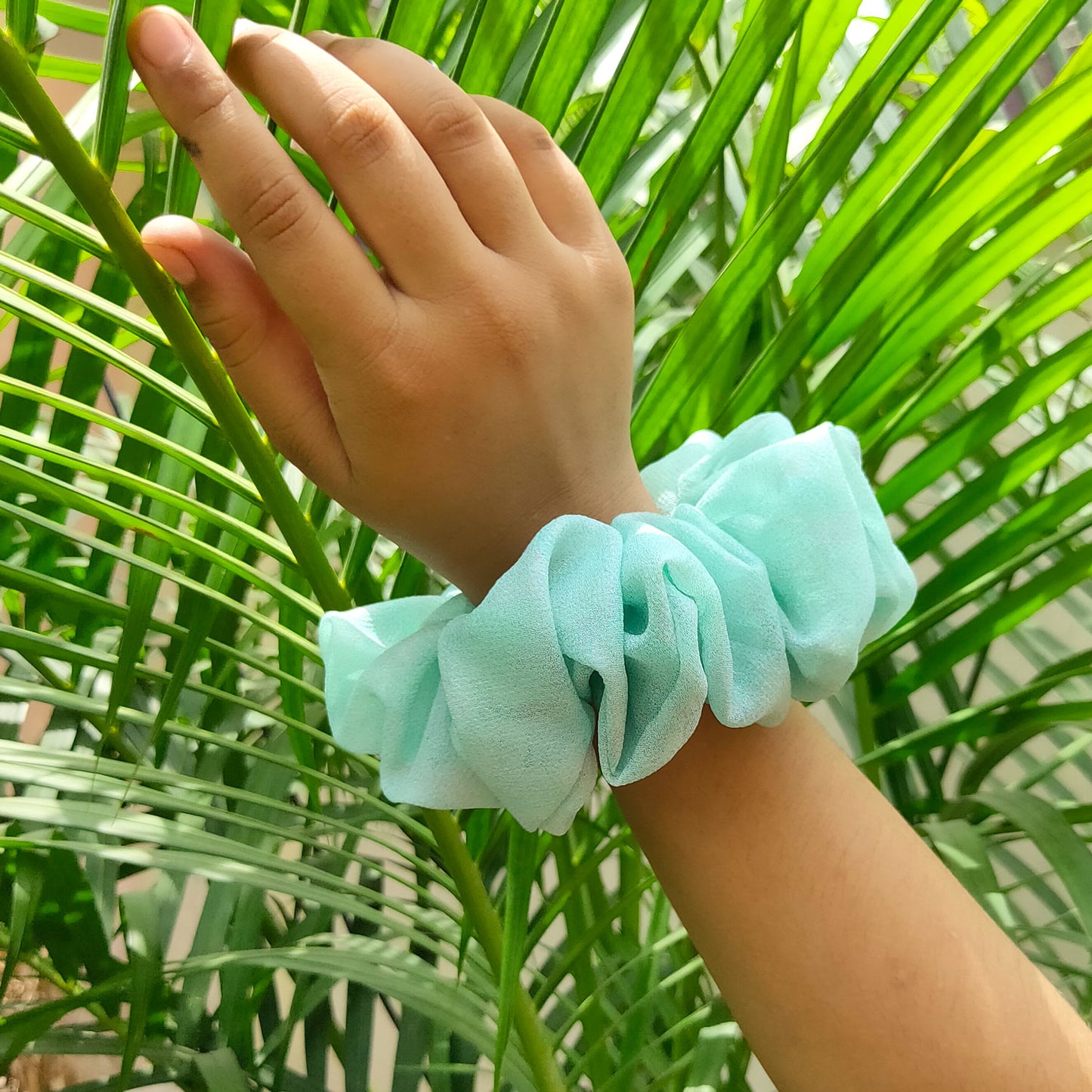 Minty Scrunchie (15-345 Scrunchie)
