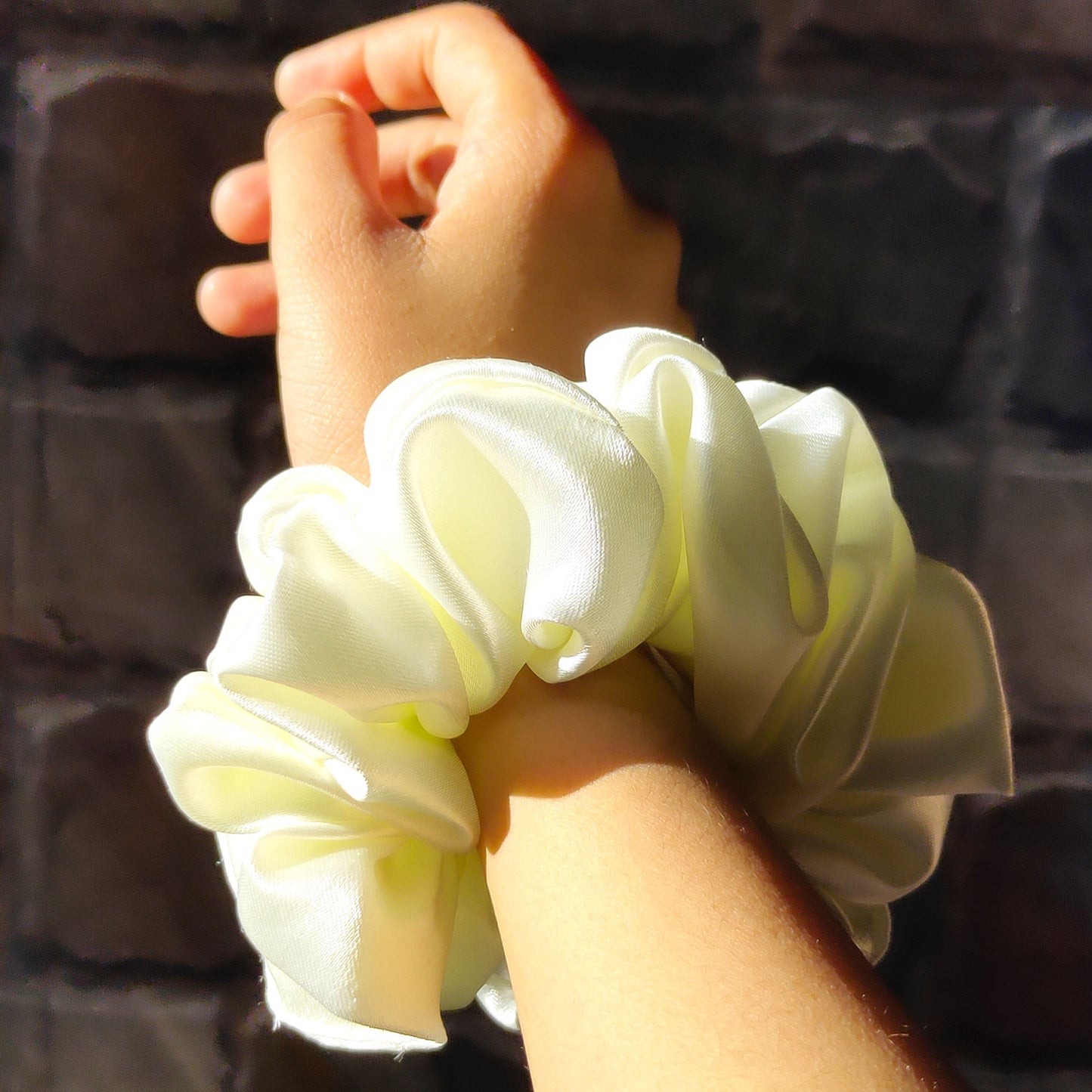 Bianca Bliss Scrunchie (15-349 Scrunchie)