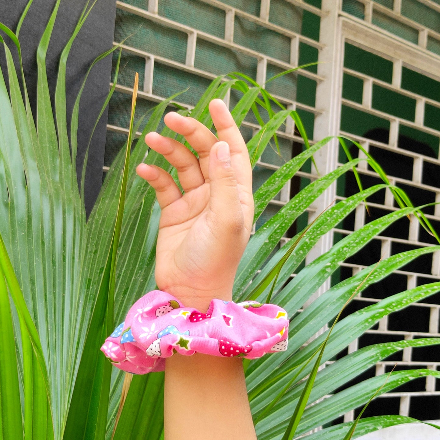 Sandia Scrunchie (15-358 Scrunchie)