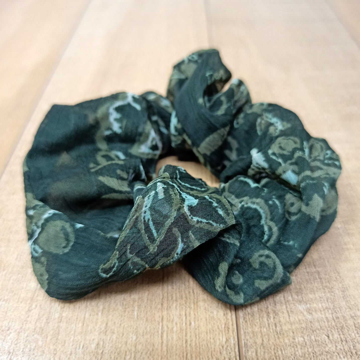 Anokhi Ada Fabric Scrunchie for Girls and Women (15-92 Scrunchie)