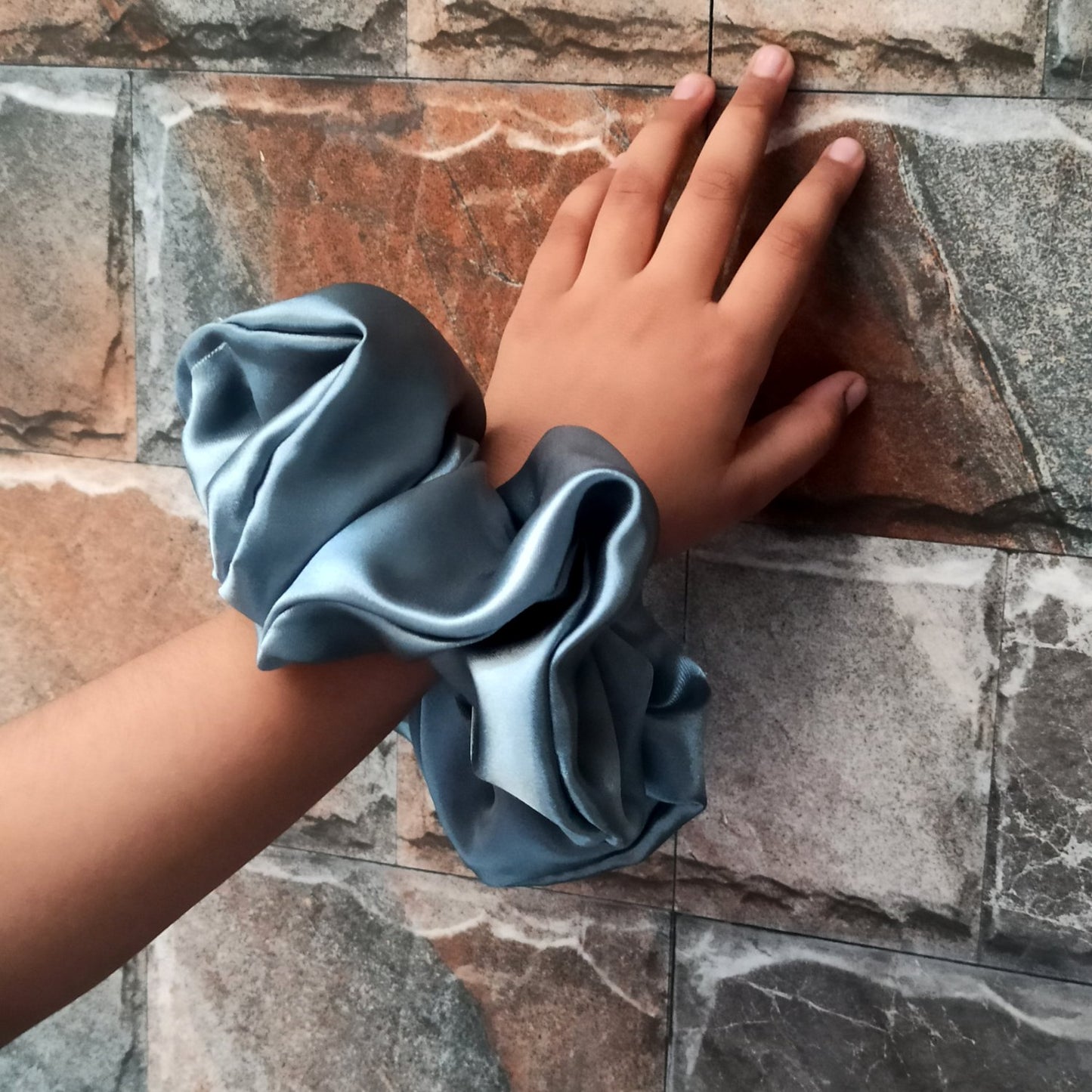 XXL Slate Grey Scrunchie (23-04 b Scrunchie)