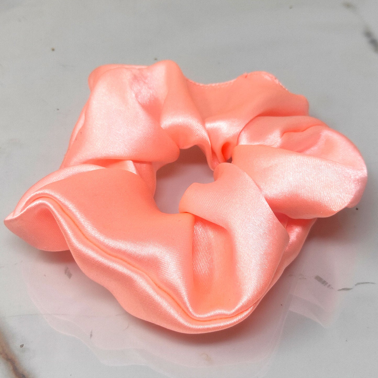 Small Peachy Keen Scrunchie (23-07a Scrunchie)