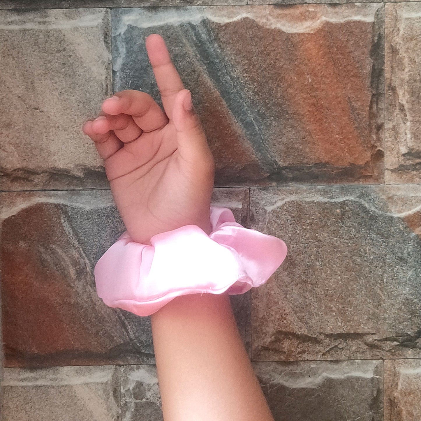 Small Baby Pink Scrunchie (23-11a Scrunchie)