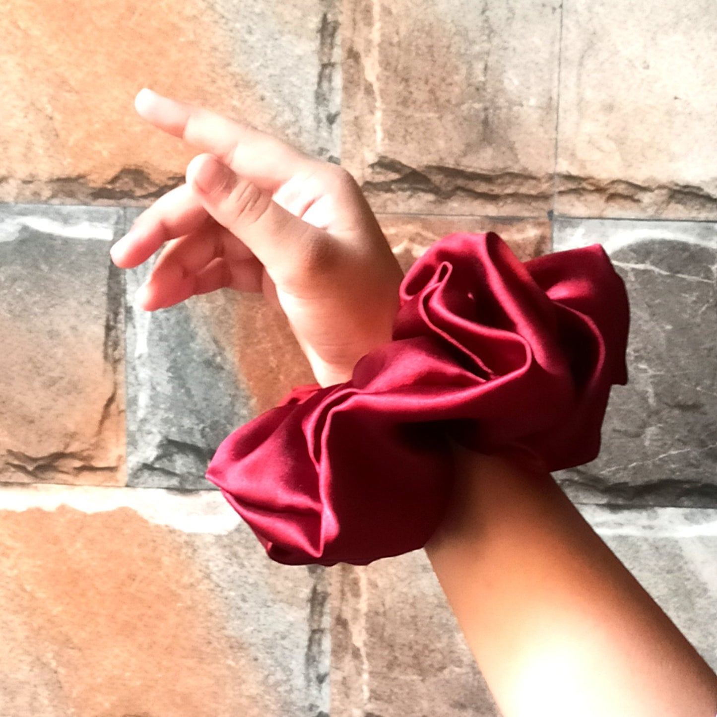 XXL Scarlet Scrunchie (23-13 b Scrunchie)