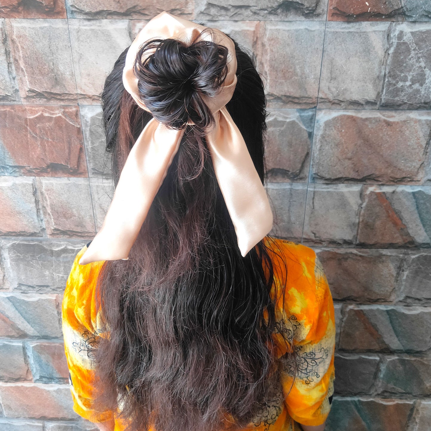 Daffodil Tail Scrunchie (24-06)