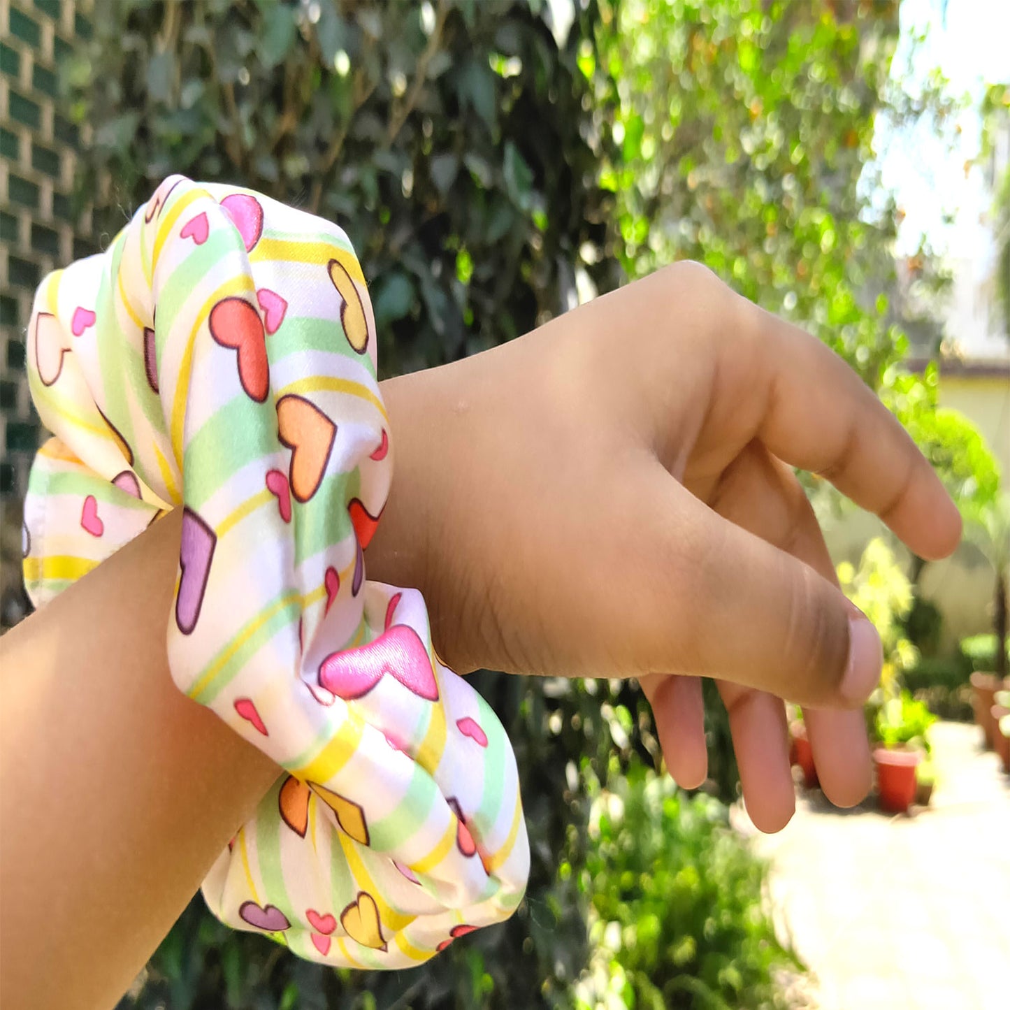 Cuore Scrunchie (32-02 Scrunchie)