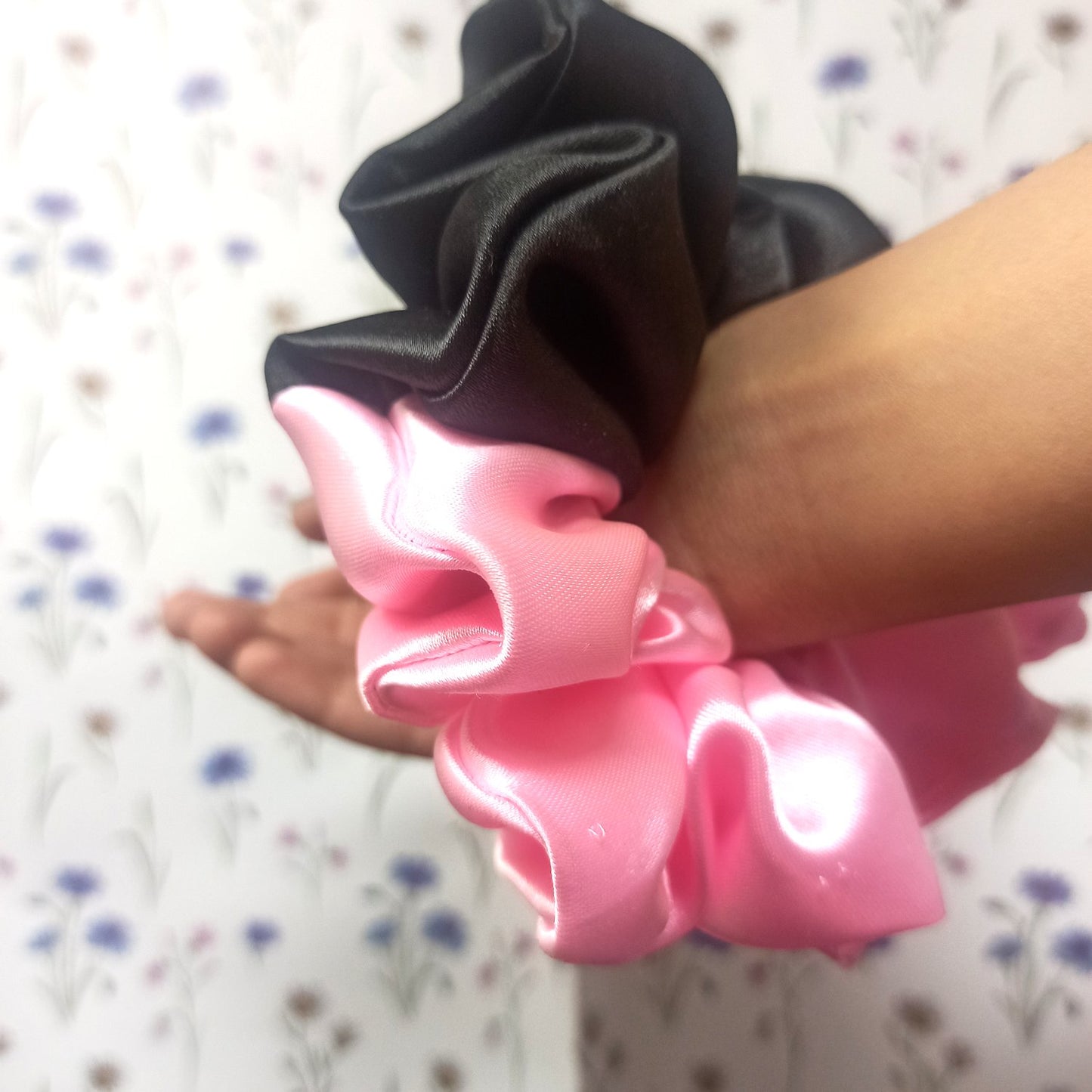 Berrink Dual Tone Scrunchie (32-09 Scrunchie)