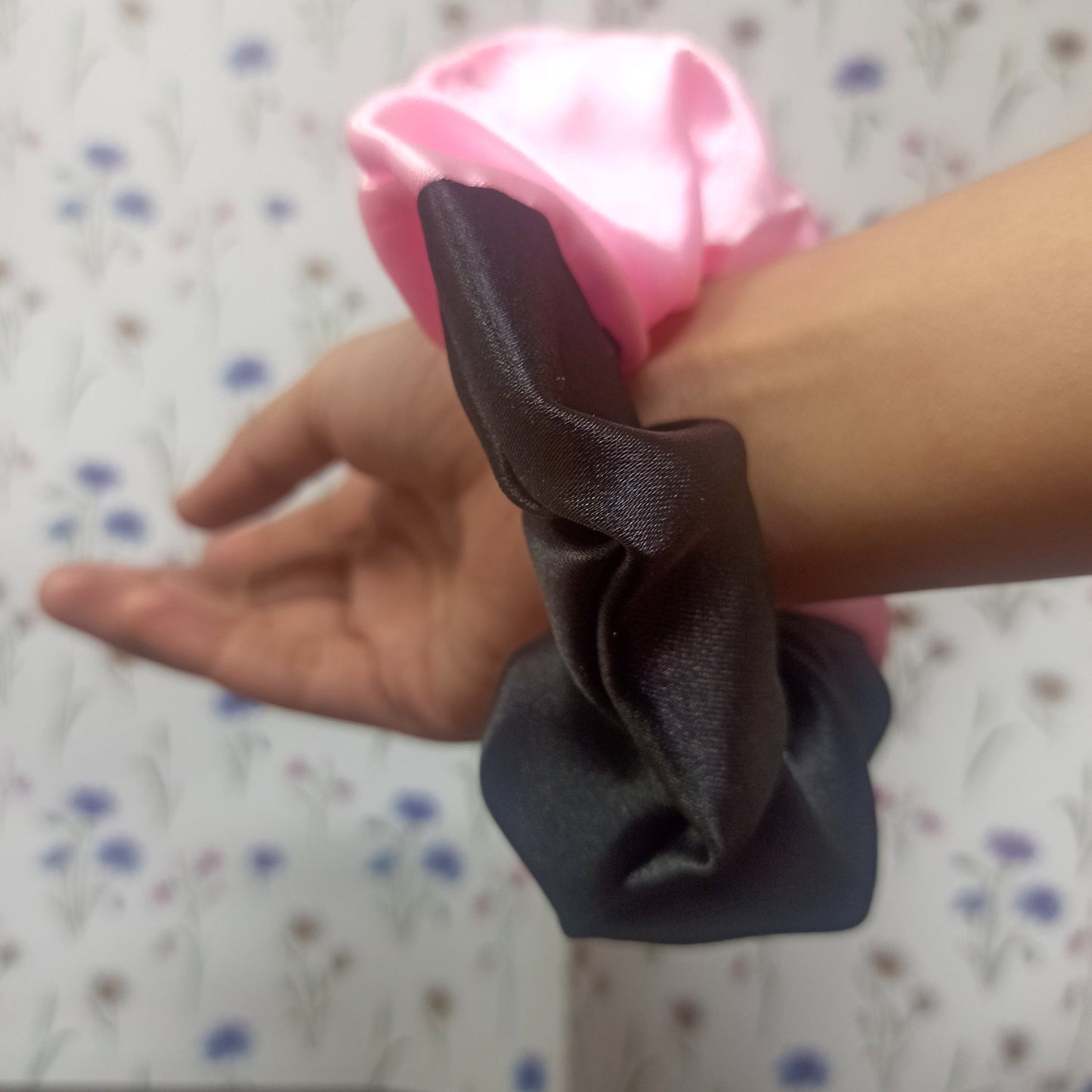 Small Berrink Satin Scrunchie (32-13 Scrunchie)
