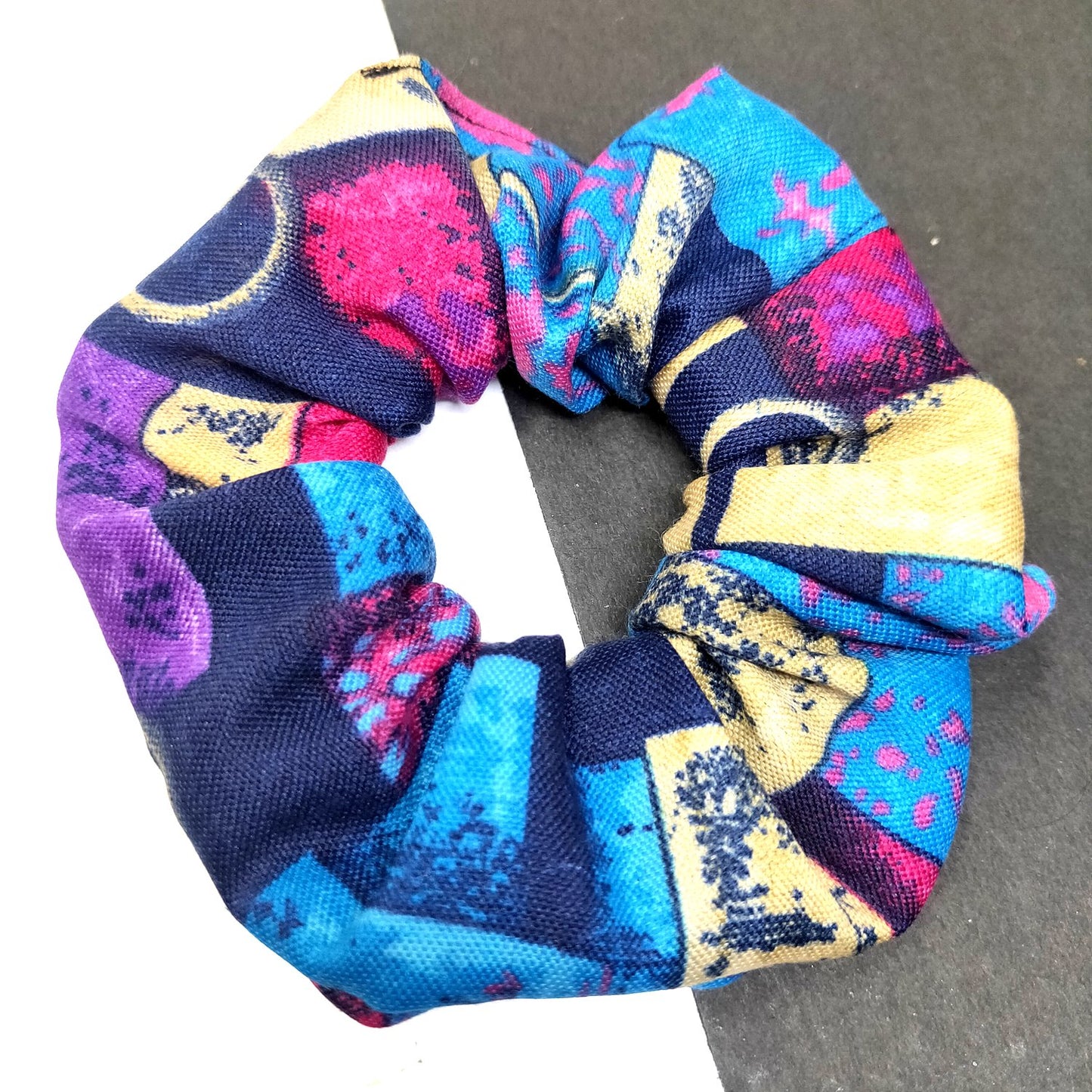 Viola Scrunchie (34-01 Scrunchie)
