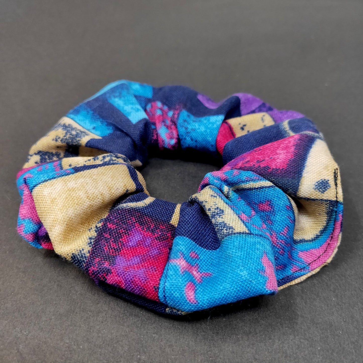 Viola Scrunchie (34-01 Scrunchie)