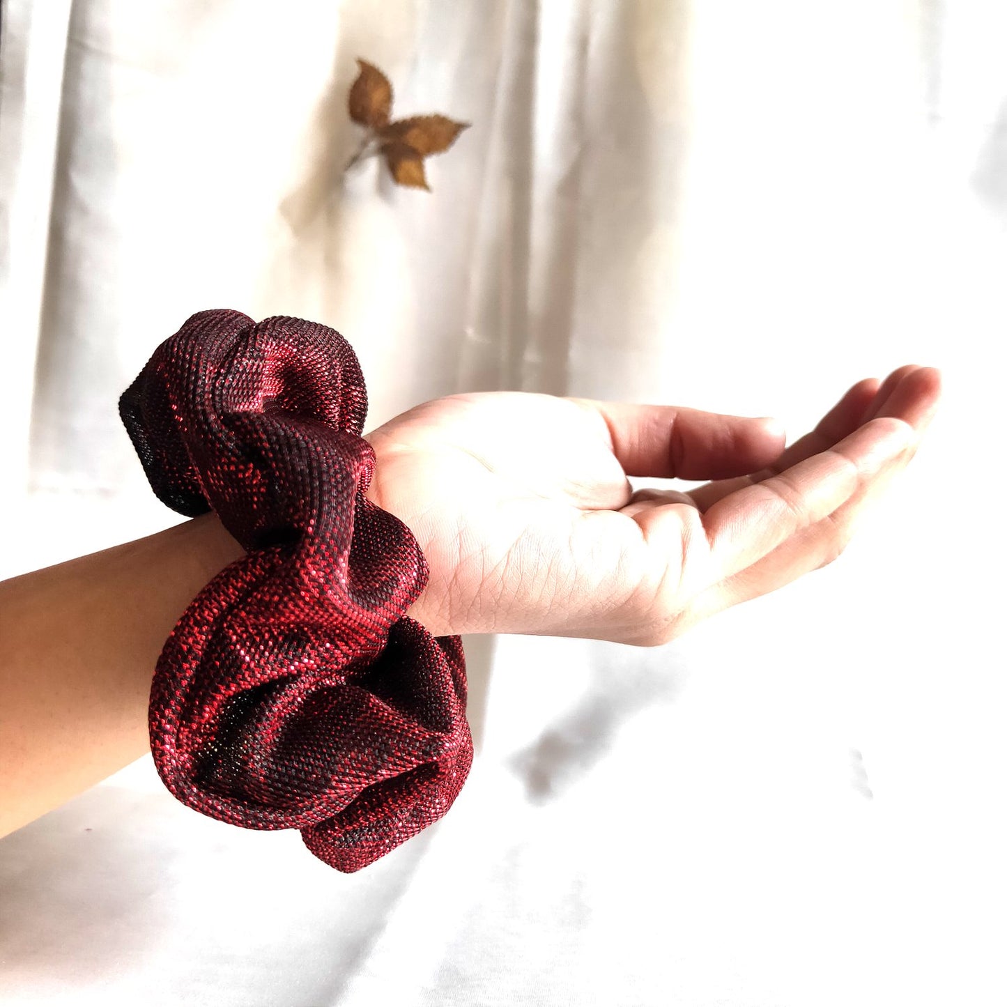 Fiery Net Scrunchie (34-06 Scrunchie)