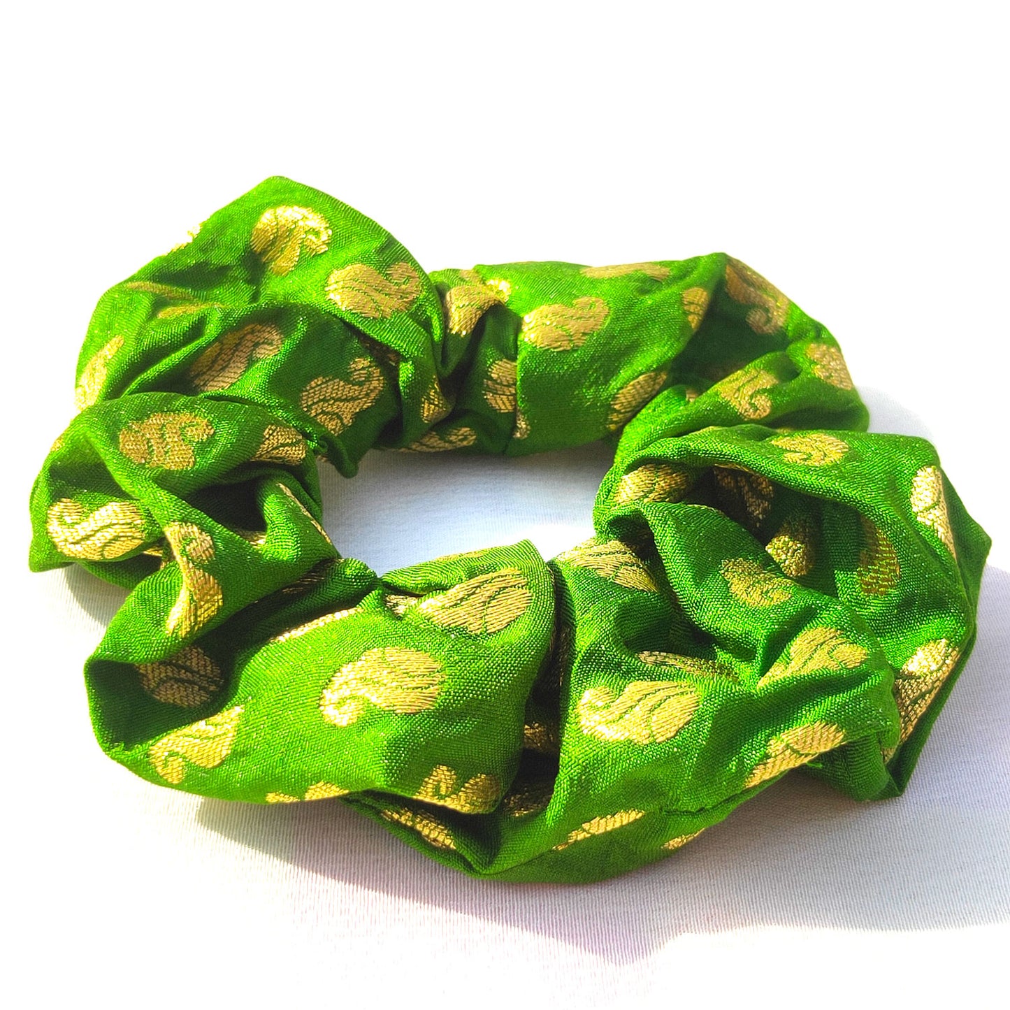 Olivia Scrunchie (34-08 Scrunchie)