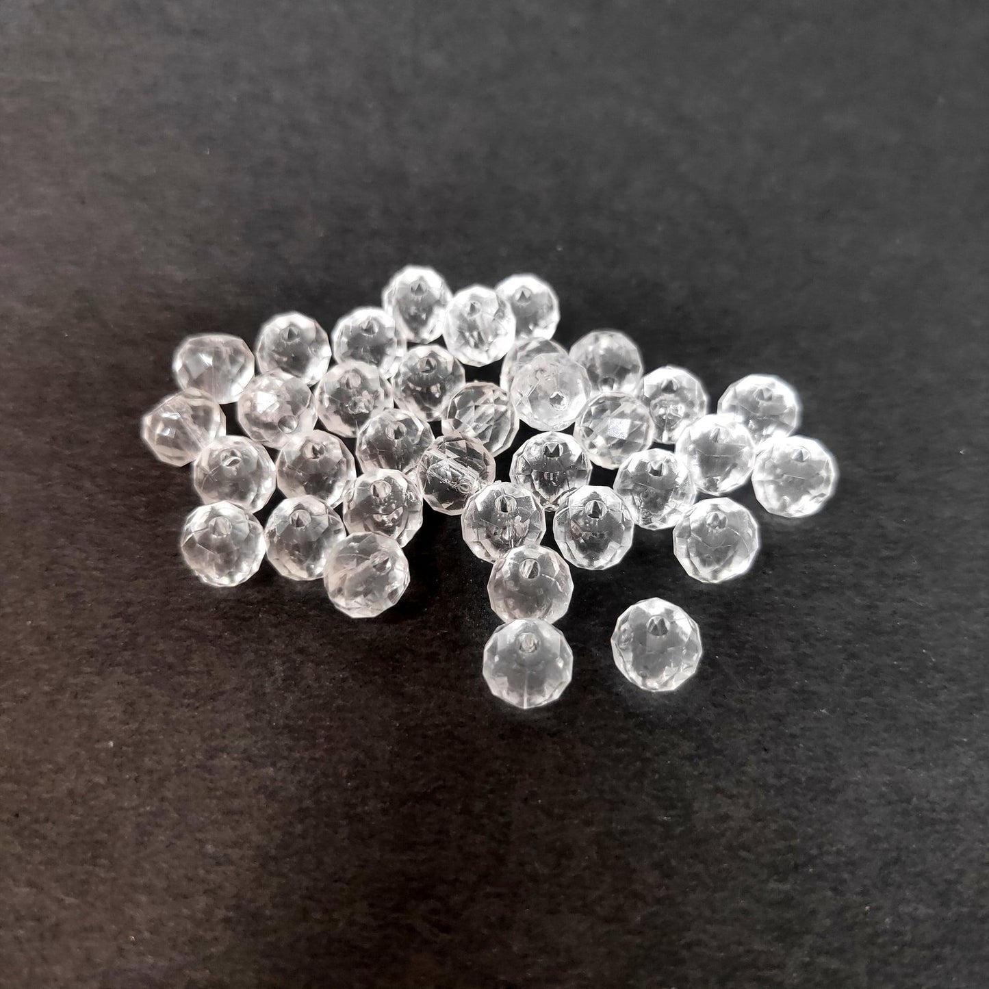 8 mm Translucent Crystal Beads for Jewellery Making and Decoration (100 Beads) - 96-03