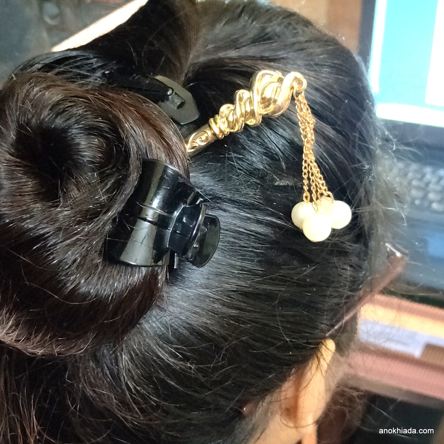 Anokhi Ada Golden Plastic Juda Stick/Bun Stick with Pearl Beads - (99-25A Juda Stick)