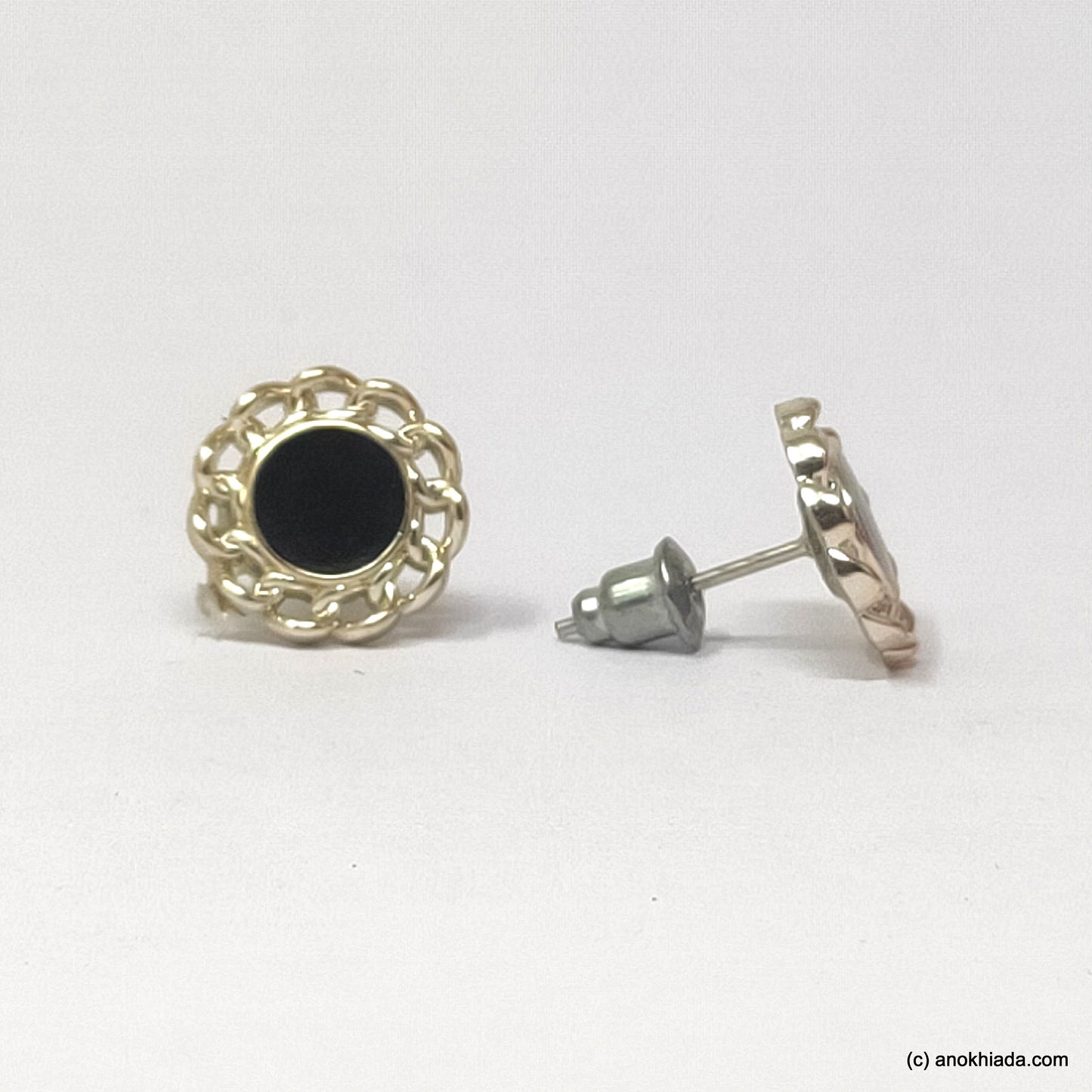Anokhi Ada Round Small Plastic Stud Earrings for Girls ( Black, AR-21f)