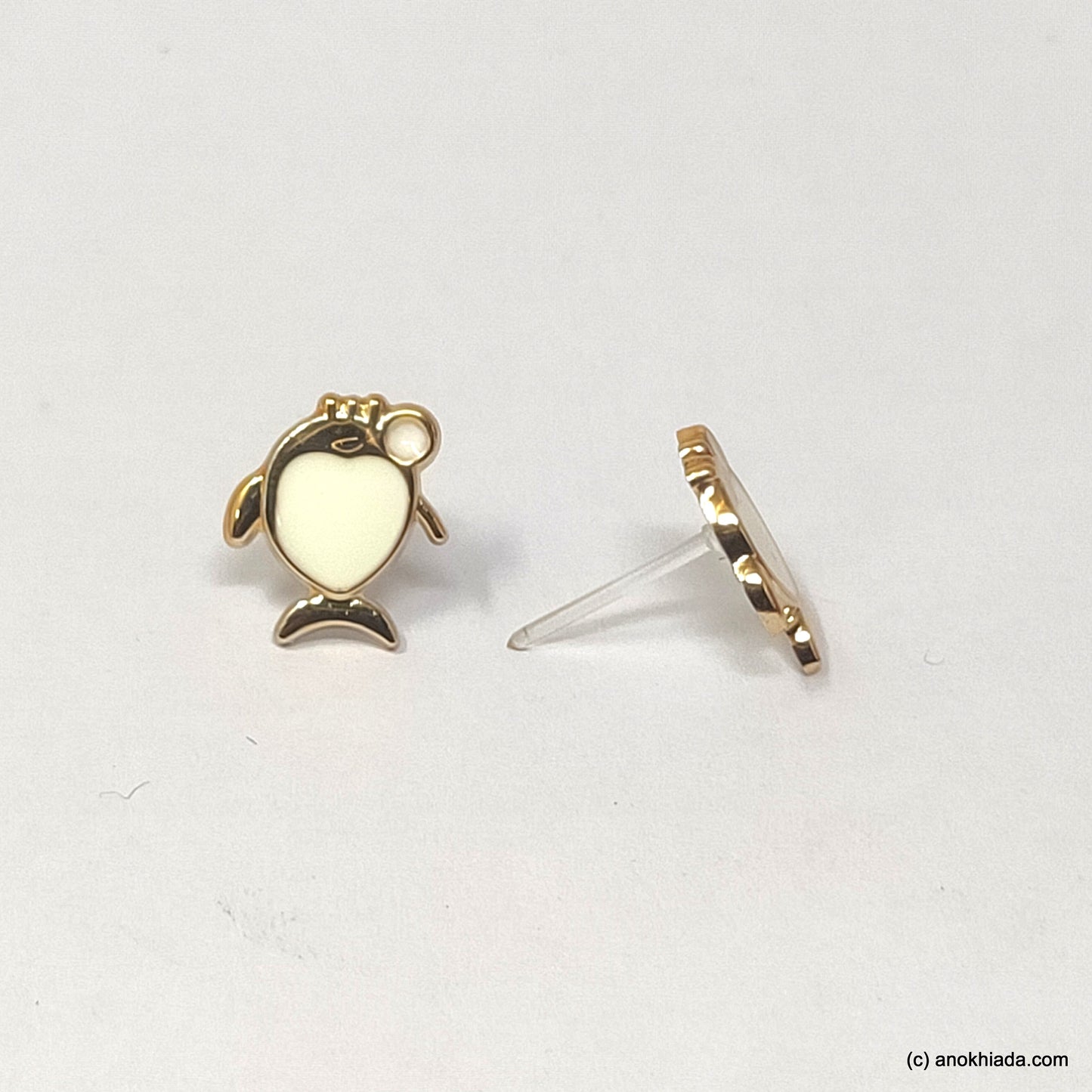 Anokhi Ada White Small Fish Plastic Stud Earrings for Girls (AR-22d)