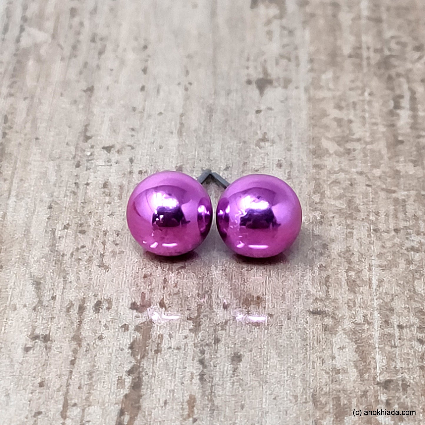 Anokhi Ada Round Small Plastic Stud Earrings for Girls ( Pink, AR-23d)