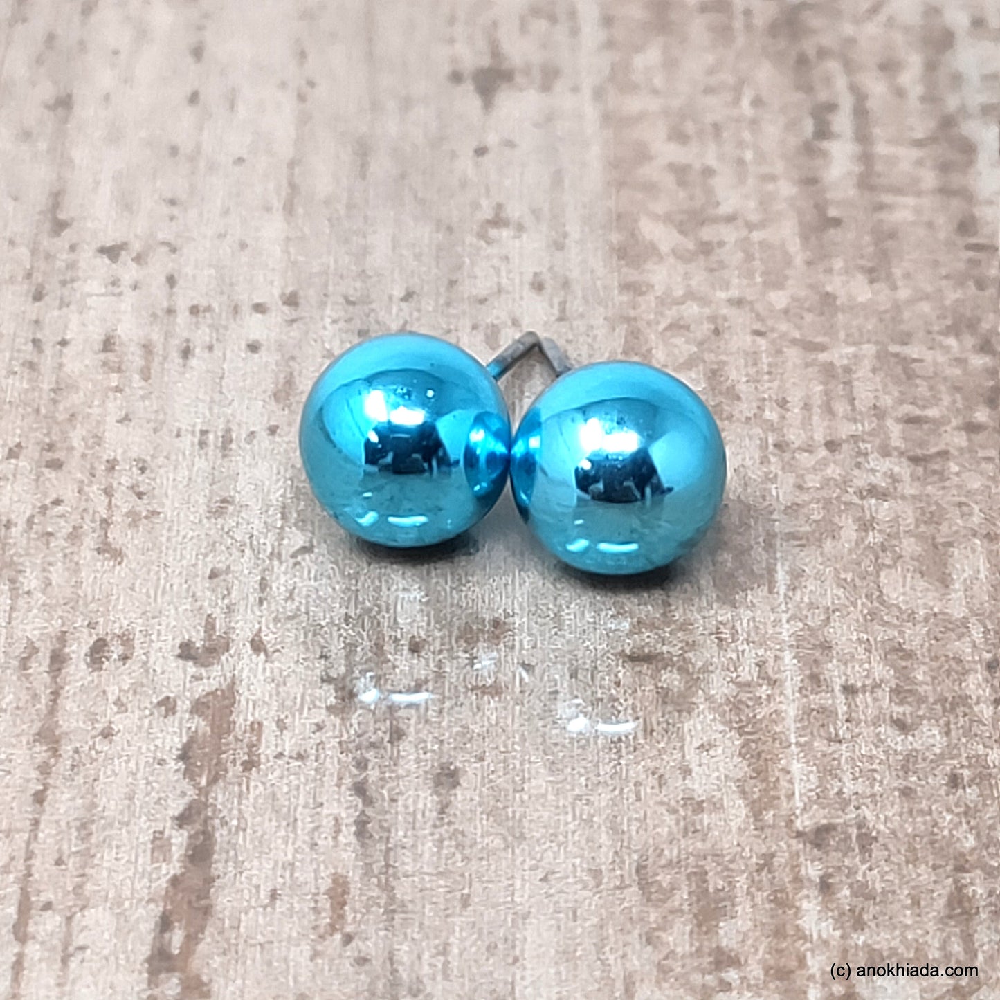 Anokhi Ada Round Small Plastic Stud Earrings for Girls ( Blue, AR-23e)