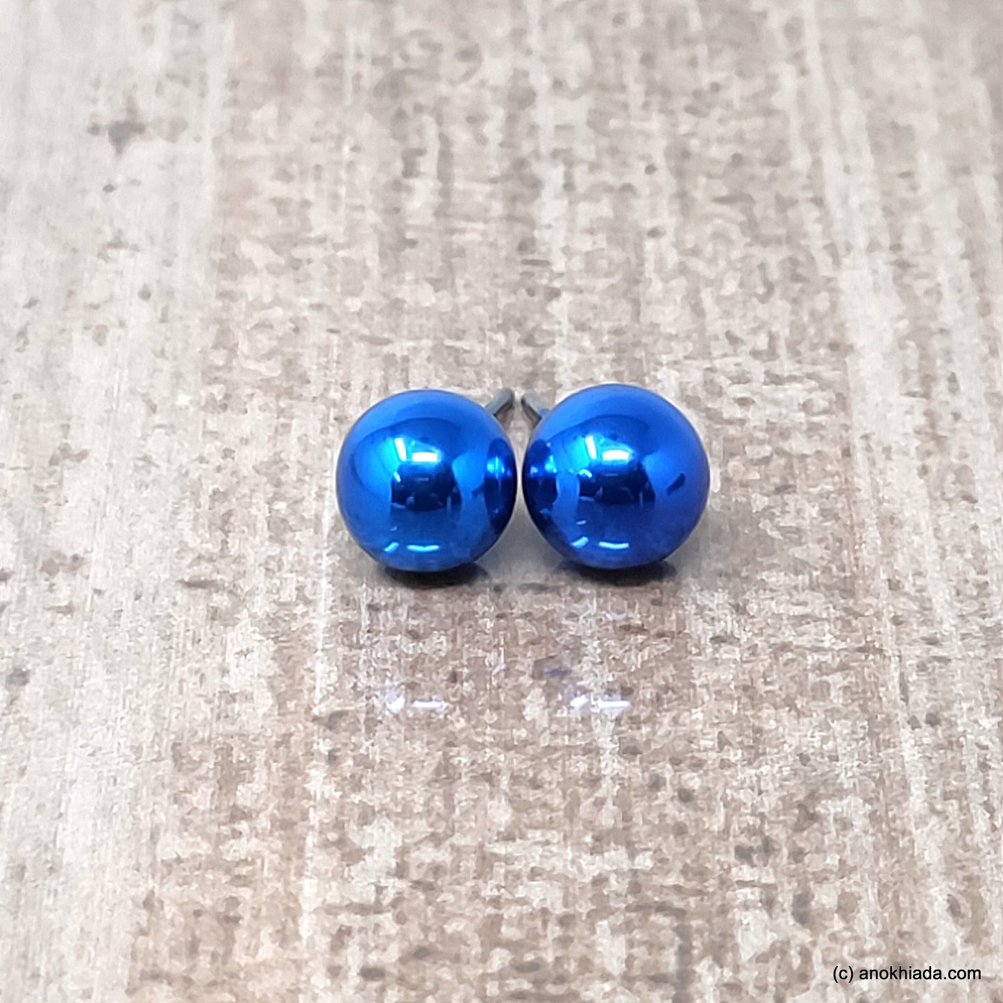 Anokhi Ada Round Small Plastic Stud Earrings for Girls ( Violet, AR-23j )