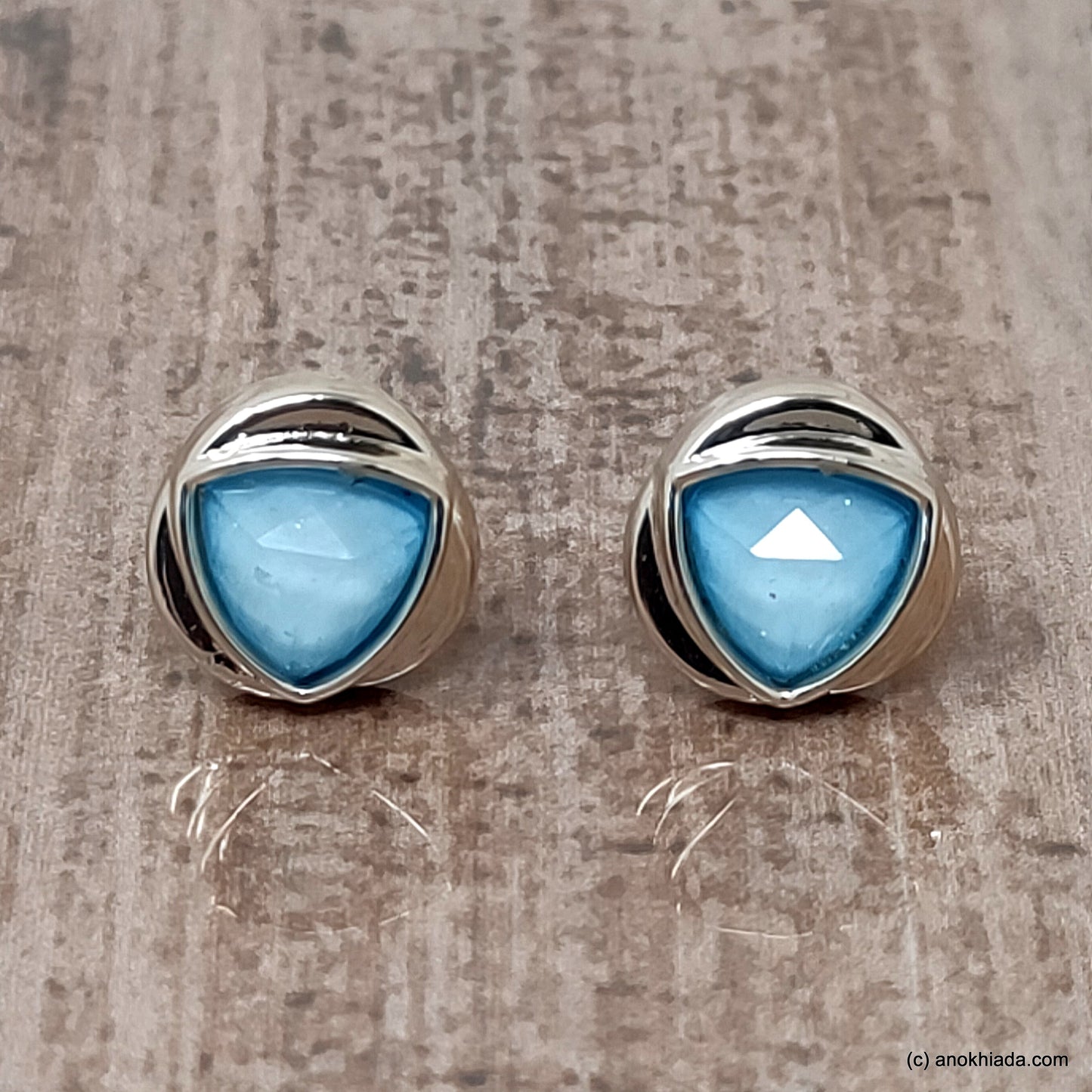 Anokhi Ada Small Triangular Plastic Stud Earrings for Girls ( Blue, AR-26b )