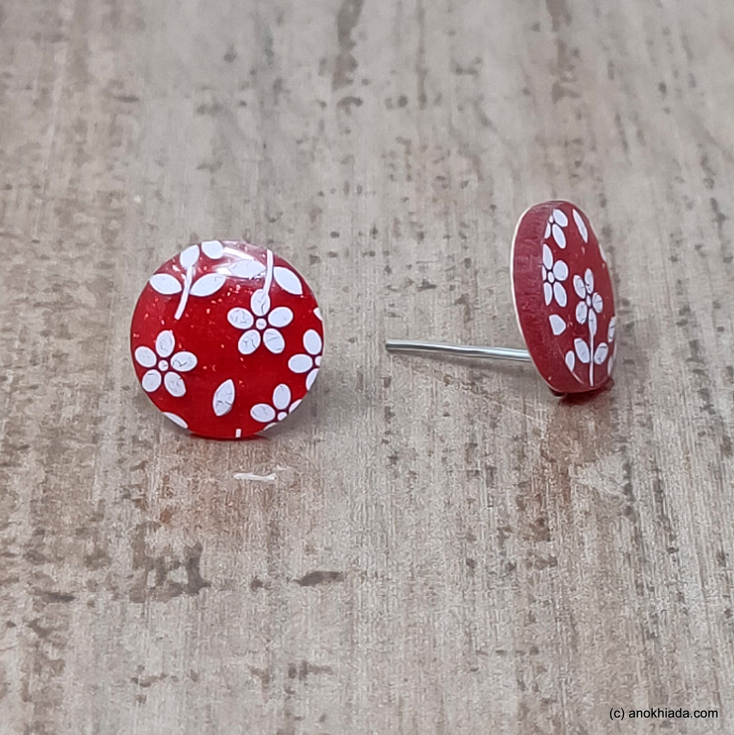 Anokhi Ada Small Round Plastic Stud Earrings for Girls ( Red, AR-27b )