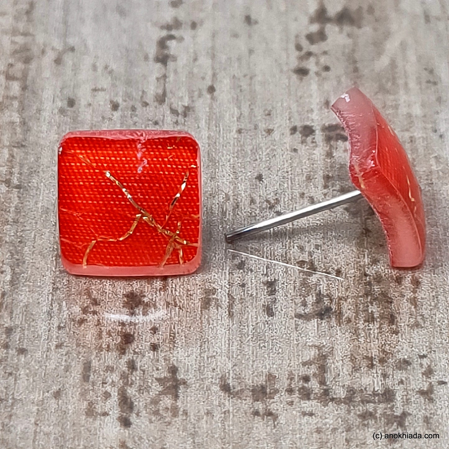 Anokhi Ada Small Square Plastic Stud Earrings for Girls ( Red, AR-30c )