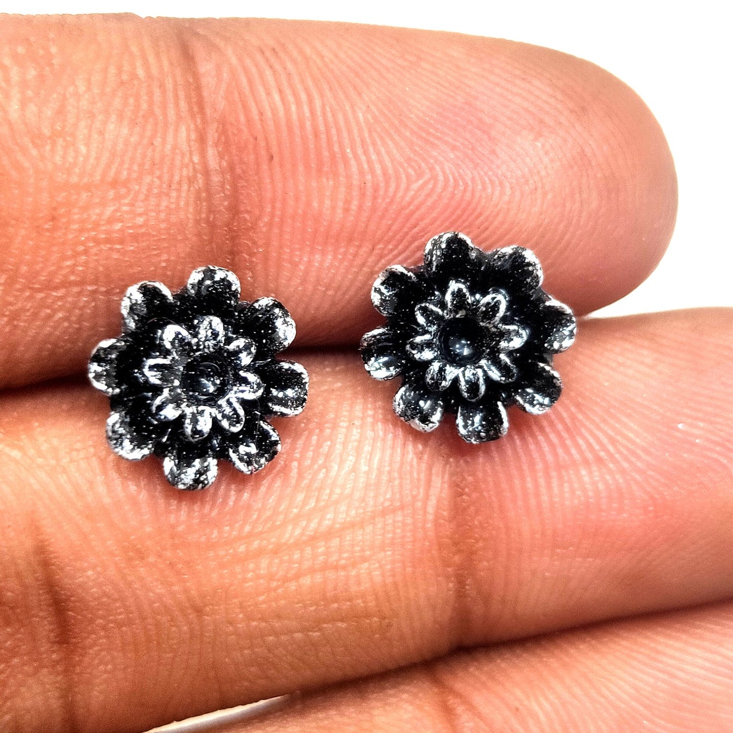 Anokhi Ada Floral Metal Stud Earrings for Girls ( Silver, AS-03A )