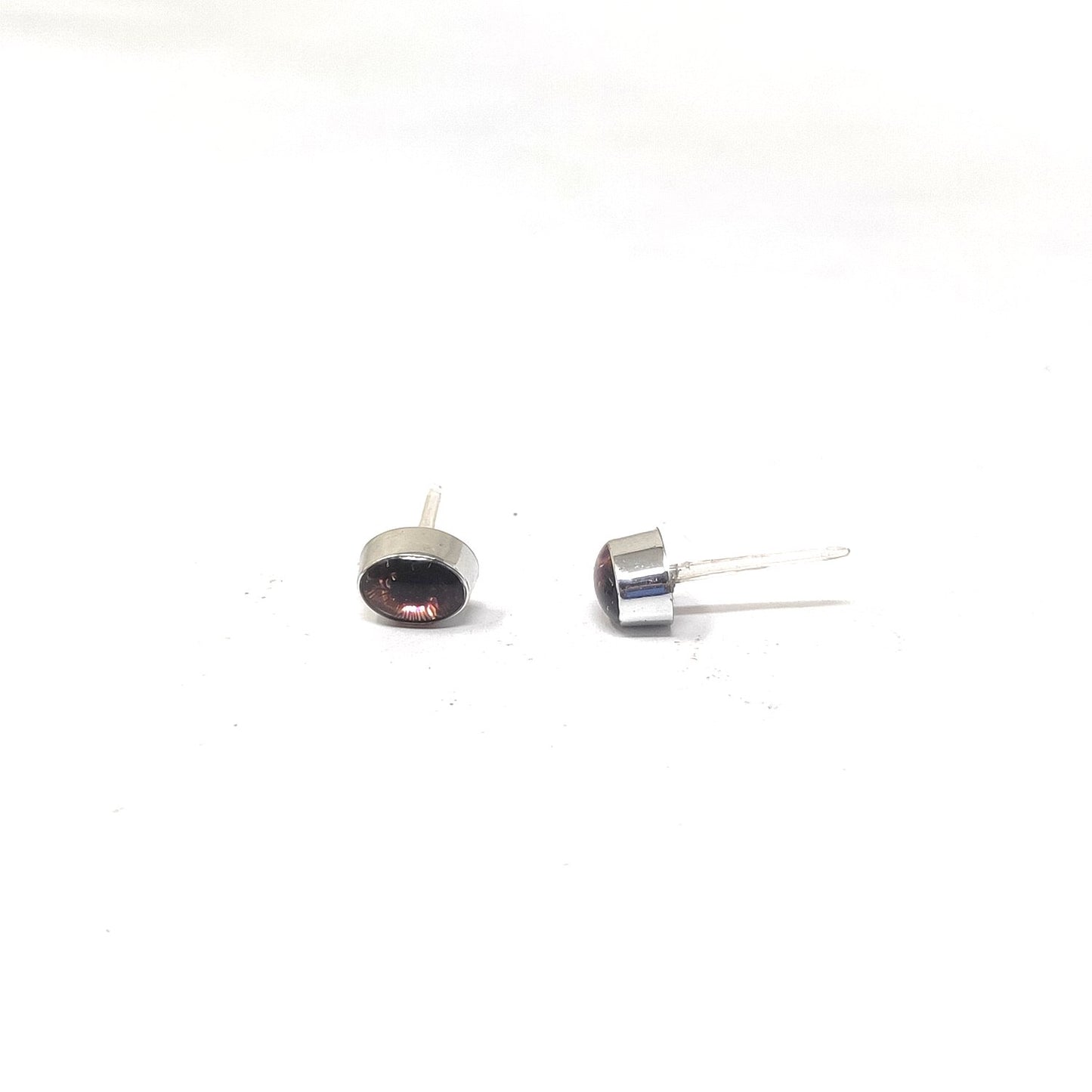 Anokhi Ada Maroon Small Oval Plastic Stud Earrings for Girls (AS-05D)
