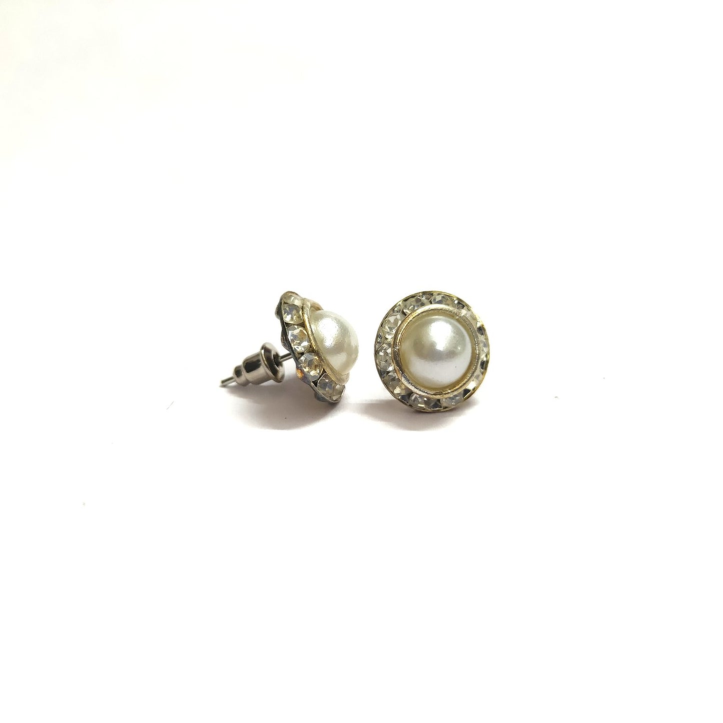 Anokhi Ada Fancy Small Round Stud Earrings for Girls ( White, AS-06R )