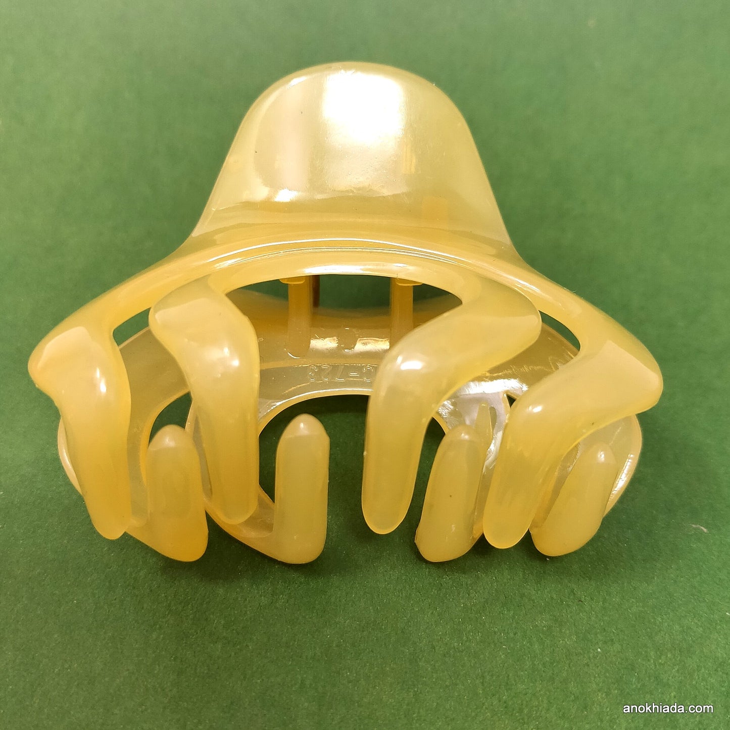 Anokhi Ada Translucent Large Hair Clutcher for Girls and Women (Creme, BA-40)