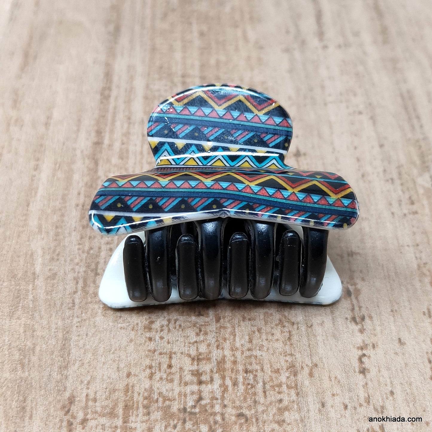 Textured Fancy Plastic Hair Clutcher / Hair Claw for Girls and Women (98-01D Clutcher)