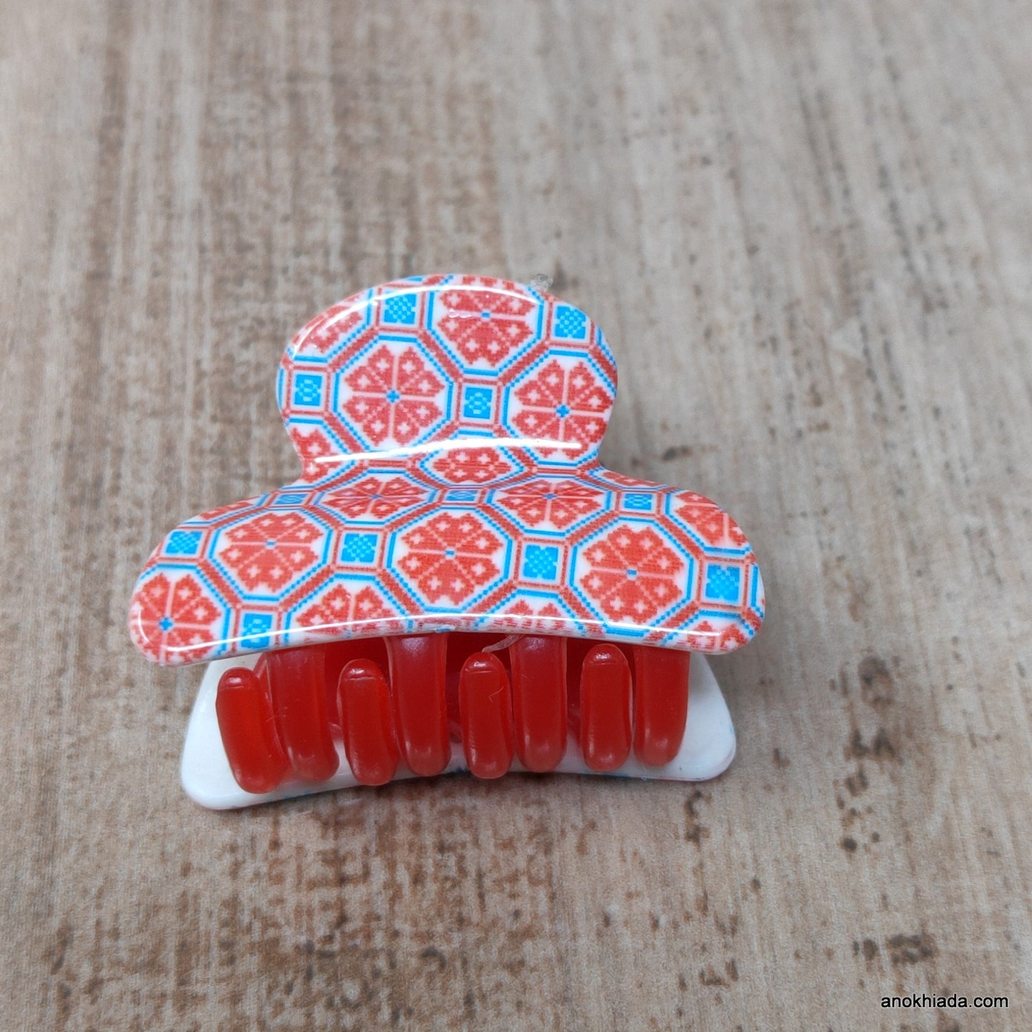 Textured Fancy Plastic Hair Clutcher / Hair Claw for Girls and Women (98-01E Clutcher)