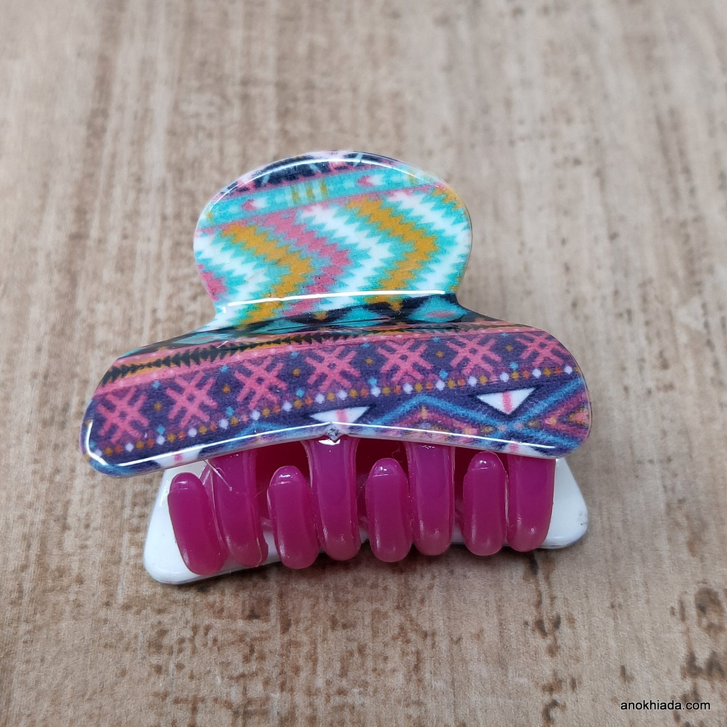 Textured Fancy Plastic Hair Clutcher / Hair Claw for Girls and Women (98-02D Clutcher)