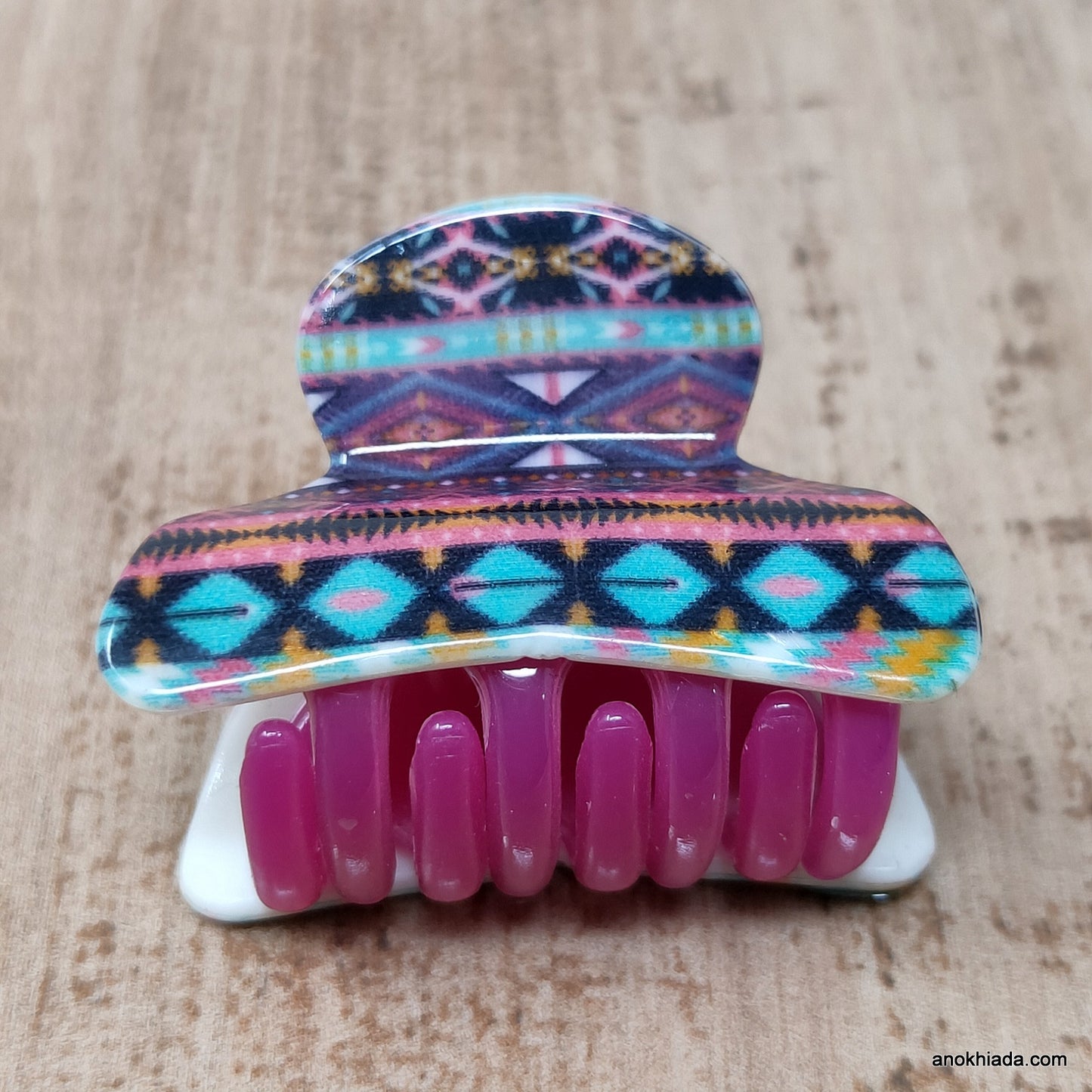 Textured Fancy Plastic Hair Clutcher / Hair Claw for Girls and Women (98-02J Clutcher)