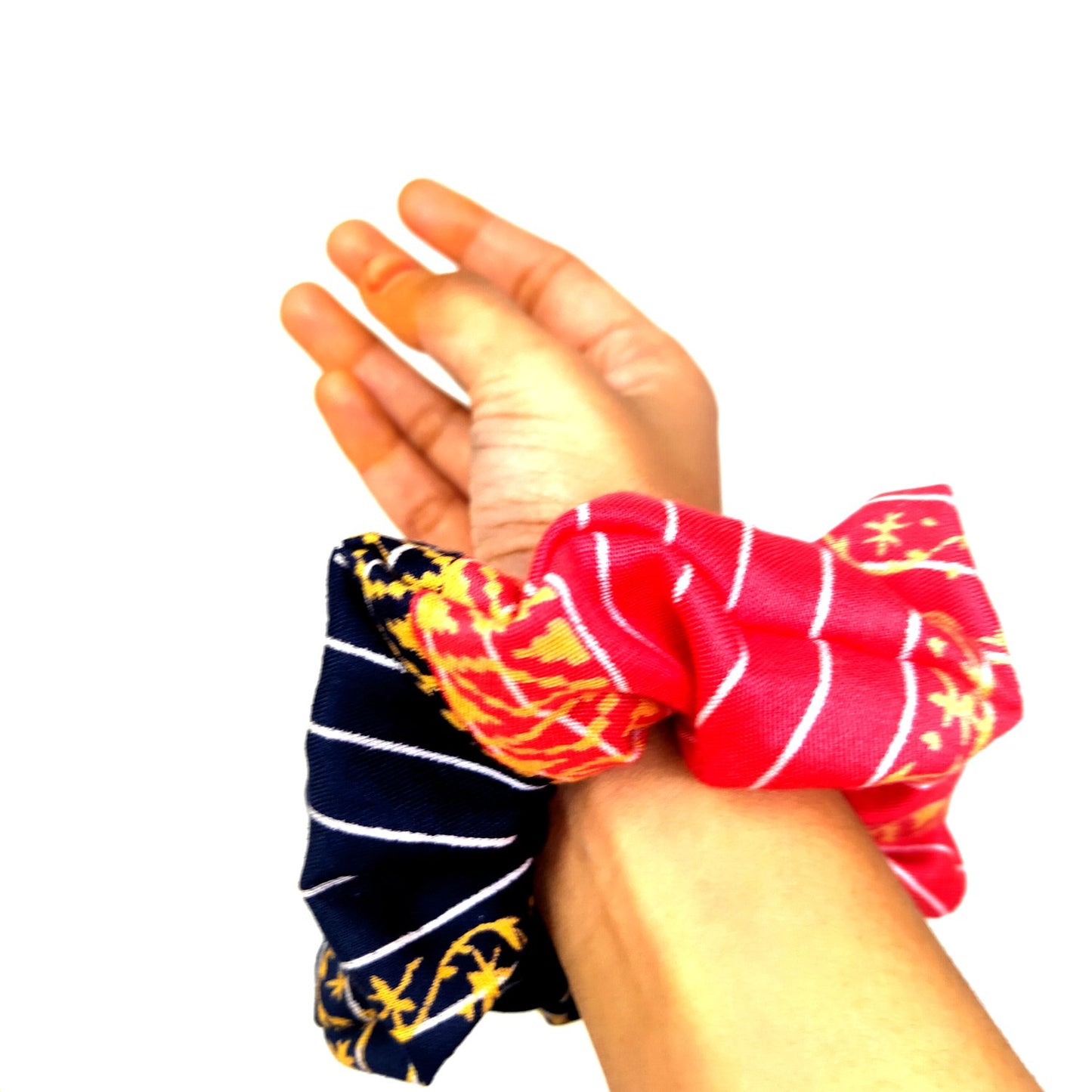 Dual Tone Scrunchie (34-02 Scrunchie)