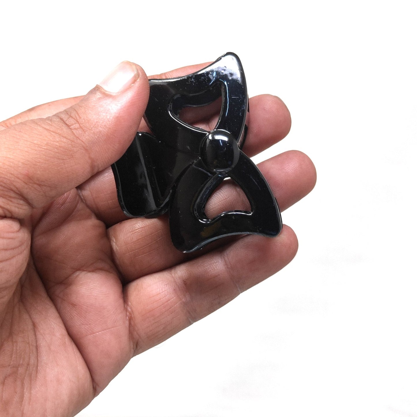 Anokhi Ada Plastic Hair Claw for Girls and Women (Black,ZA-16-a)