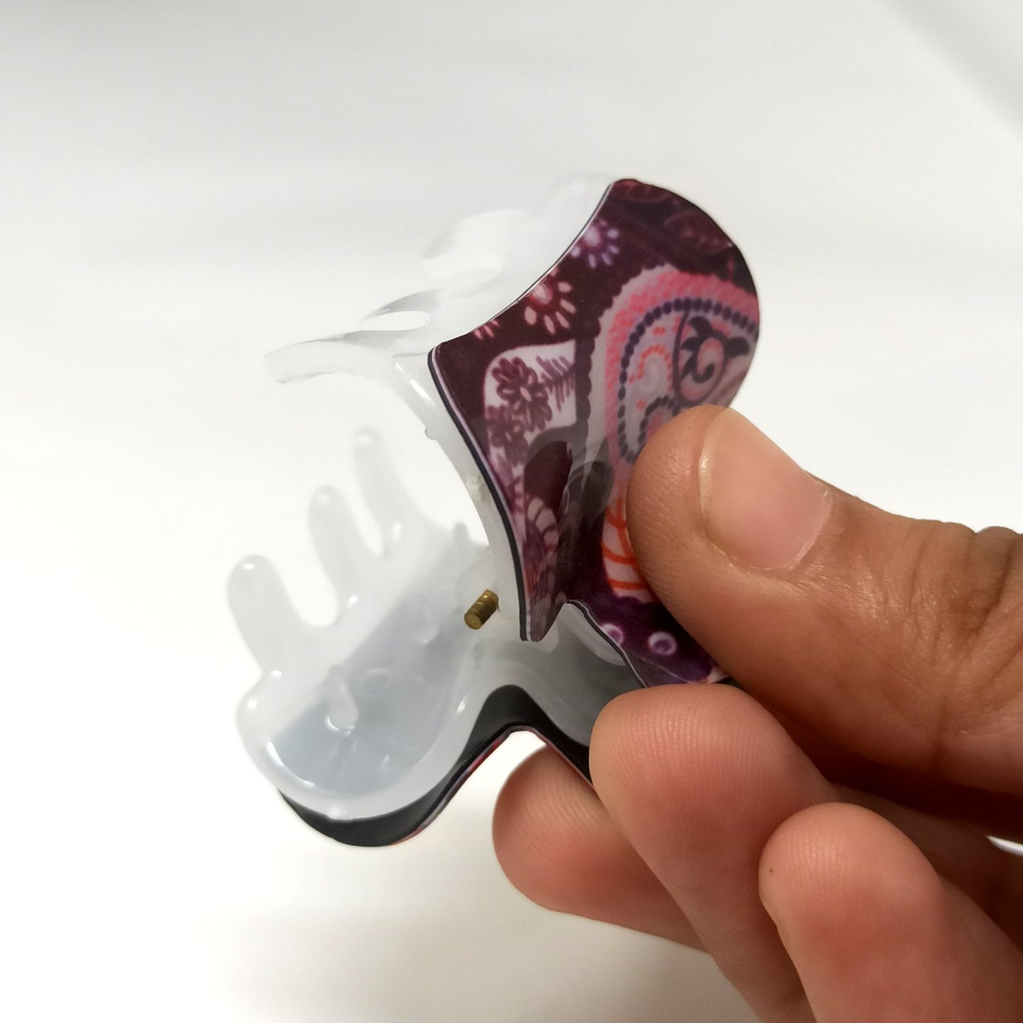 Anokhi Ada Premium Small Plastic Hair Clutcher for Girls and Women (White, ZA-33F)