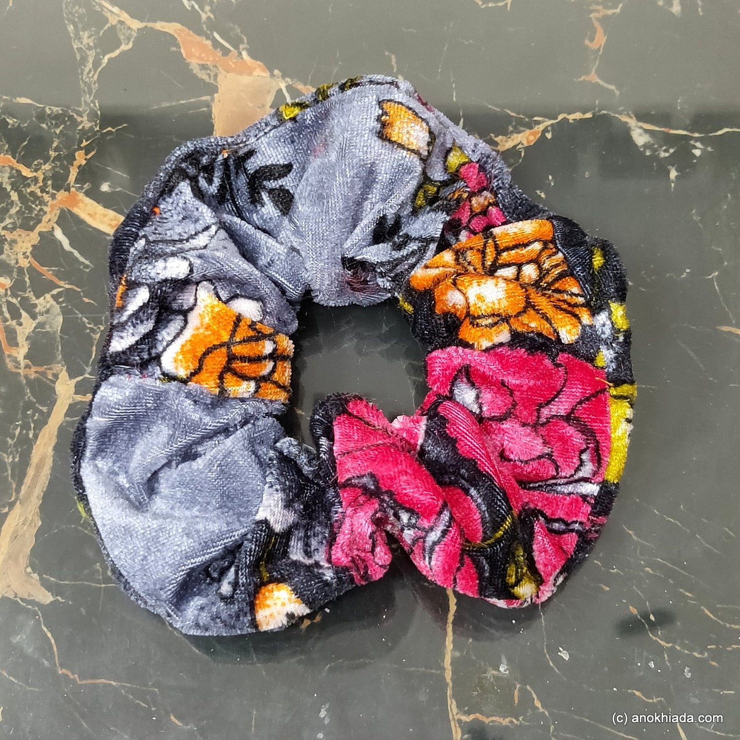 Anokhi Ada Handmade Stylish Velvet Scrunchie for Girls and Women (15-168 Scrunchie)