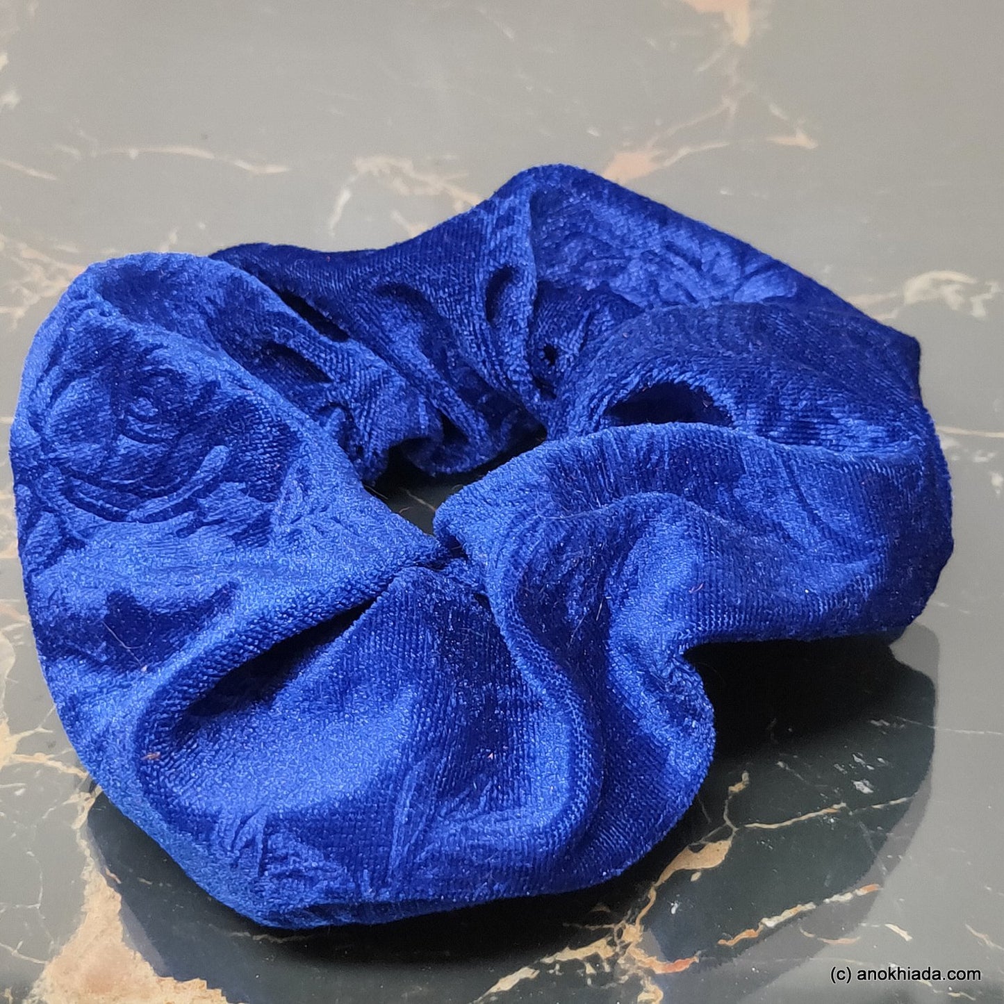 Anokhi Ada Handmade Velvet Scrunchie for Girls and Women (15-179 Scrunchie)