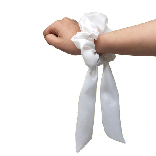 Daisy Tail Scrunchie (24-01 )