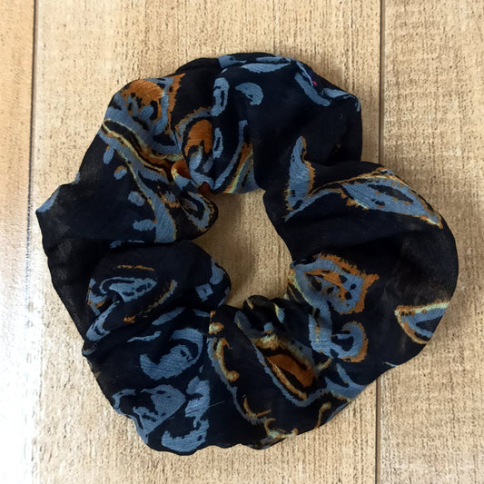 Anokhi Ada Fabric Scrunchie for Girls and Women (15-94 Scrunchie)